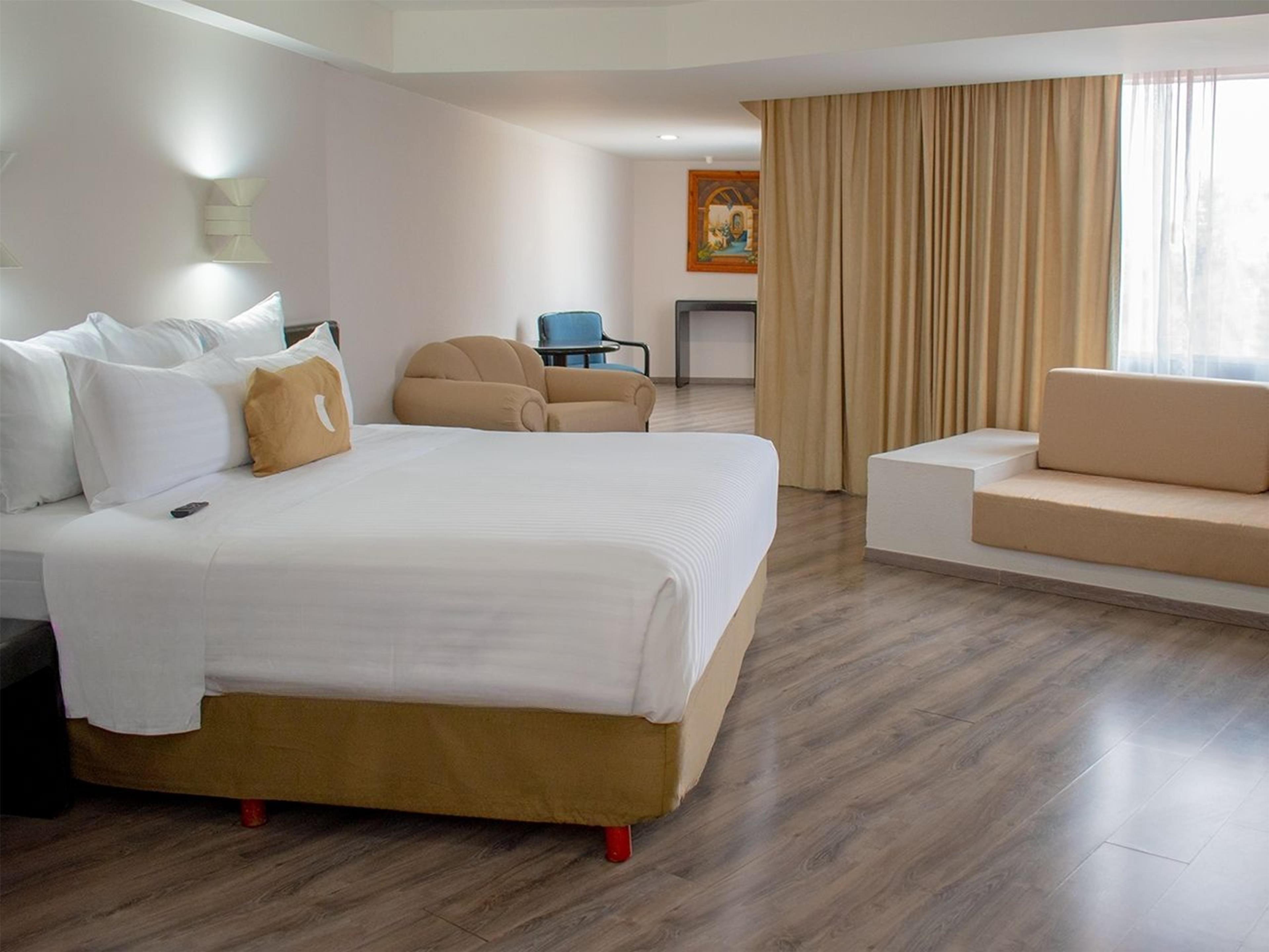 Junior Suite King Bed Non Smoking