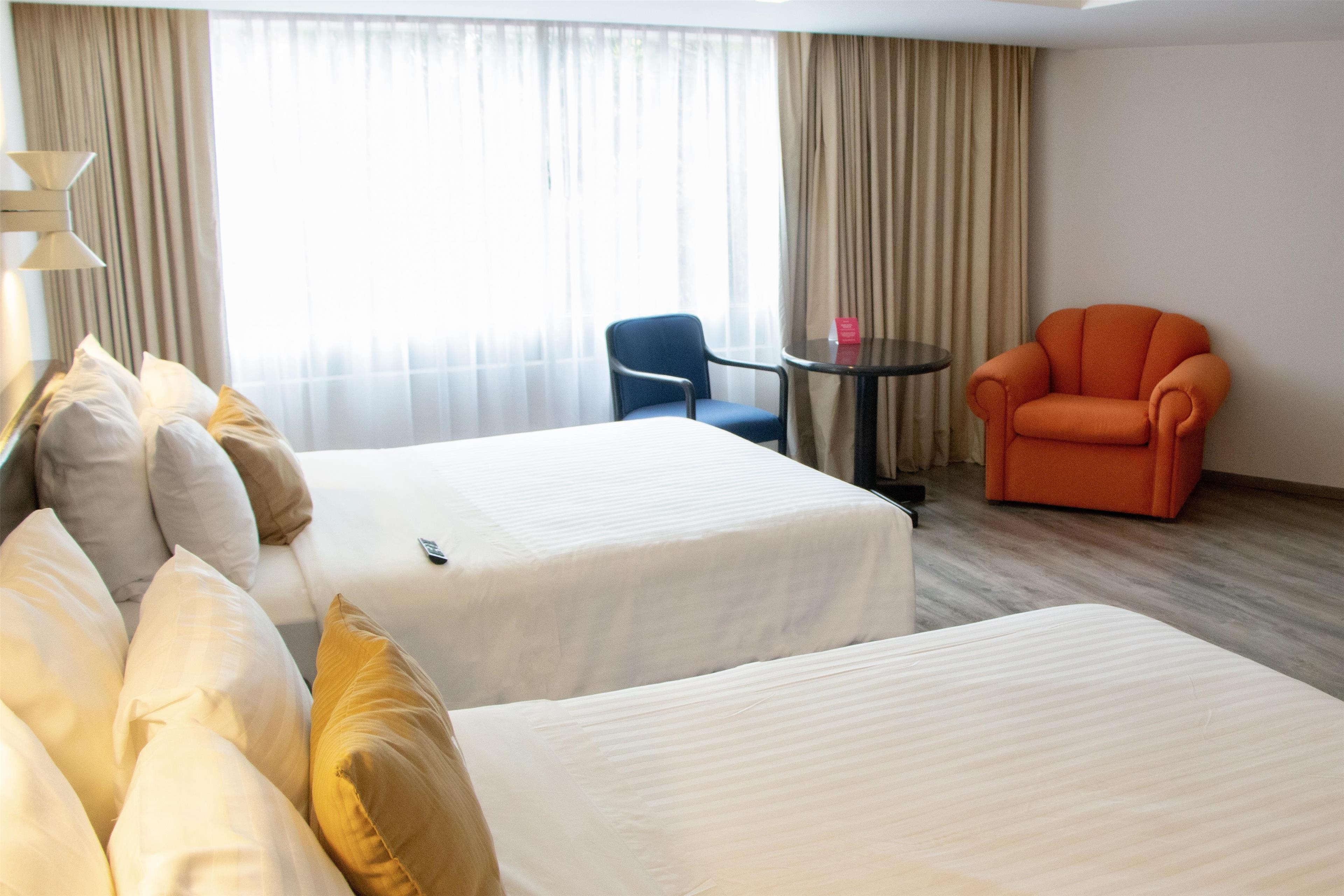 Junior Suite Two Queen Beds Non Smoking