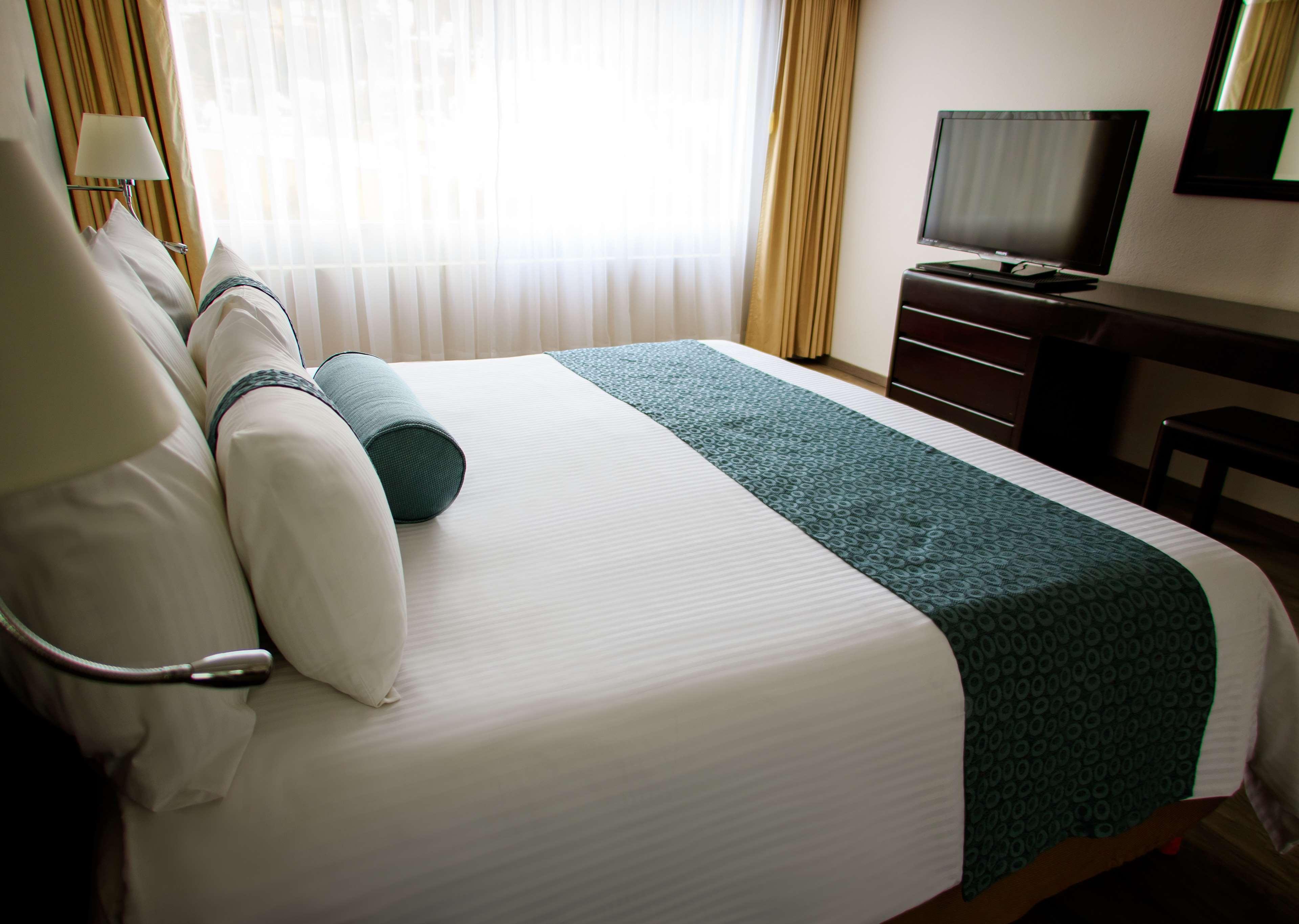 Double Executive King Bed