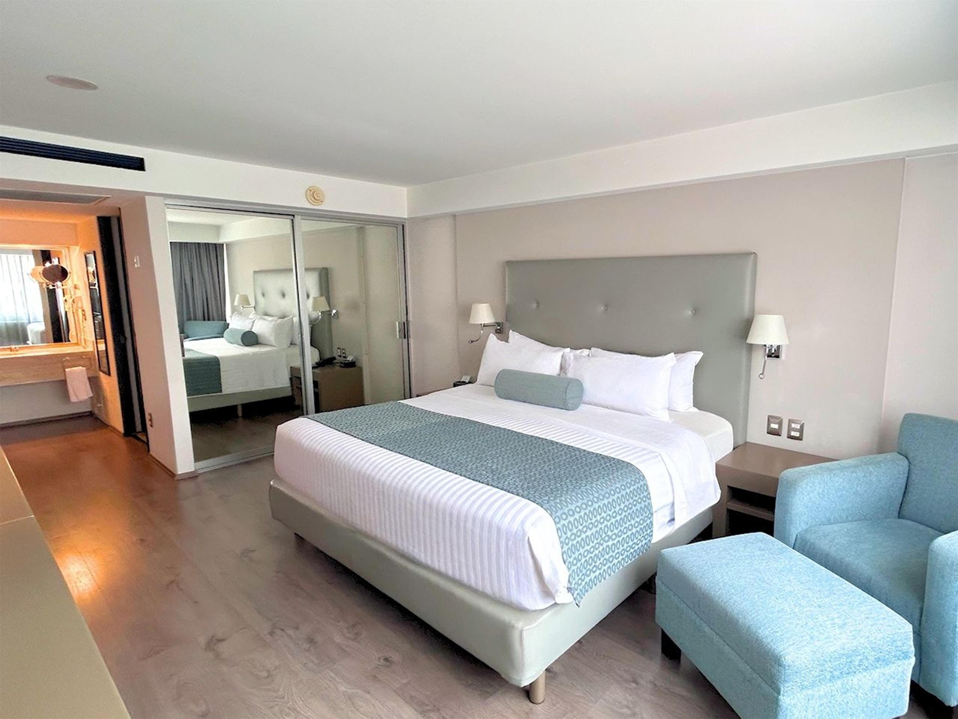 Suite Executive King Bed