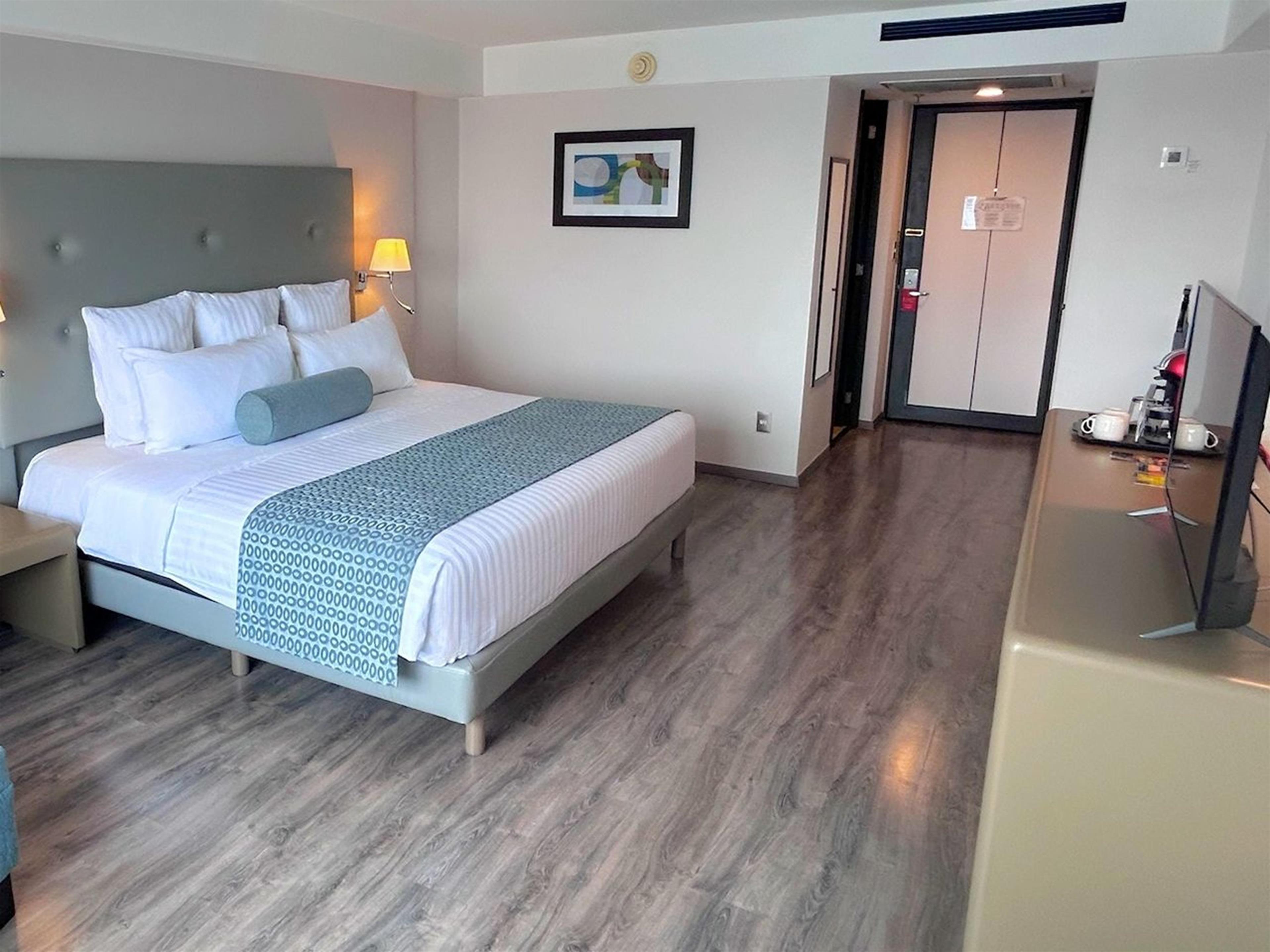 Double Executive King Bed