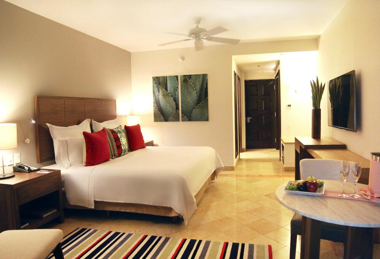 Room Deluxe King Bed