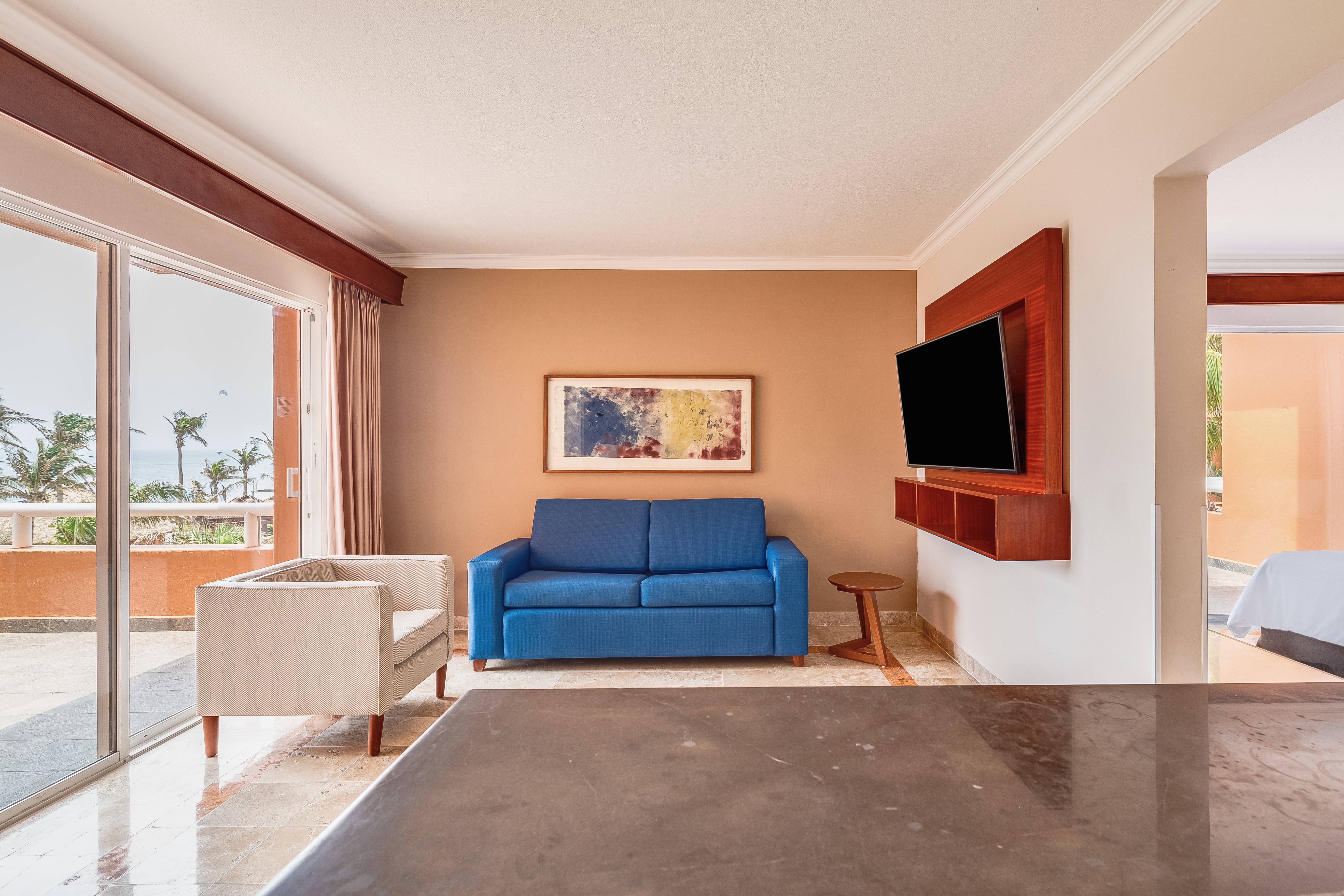 Junior Suite King Size Bed