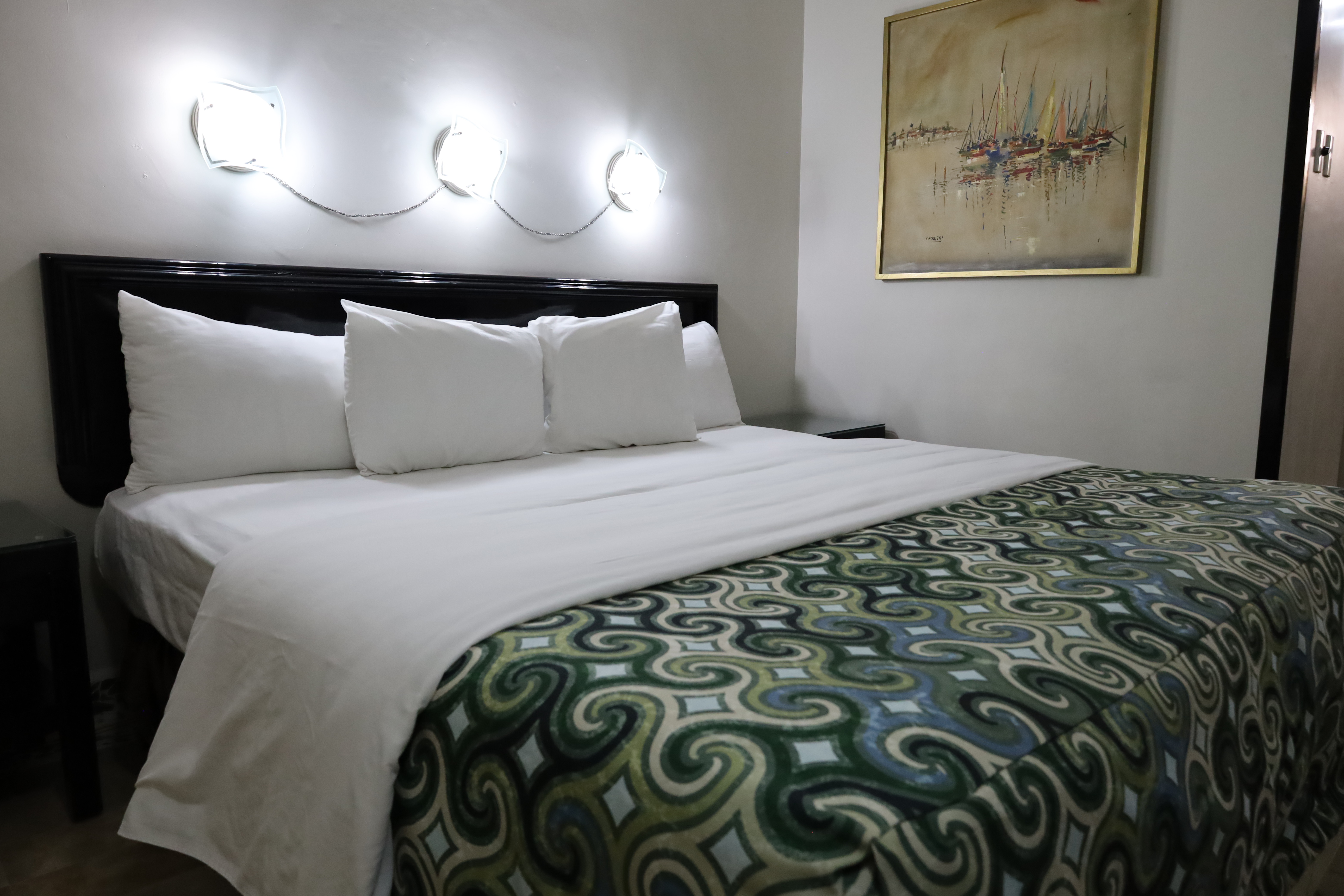 Junior Suite King Size Bed