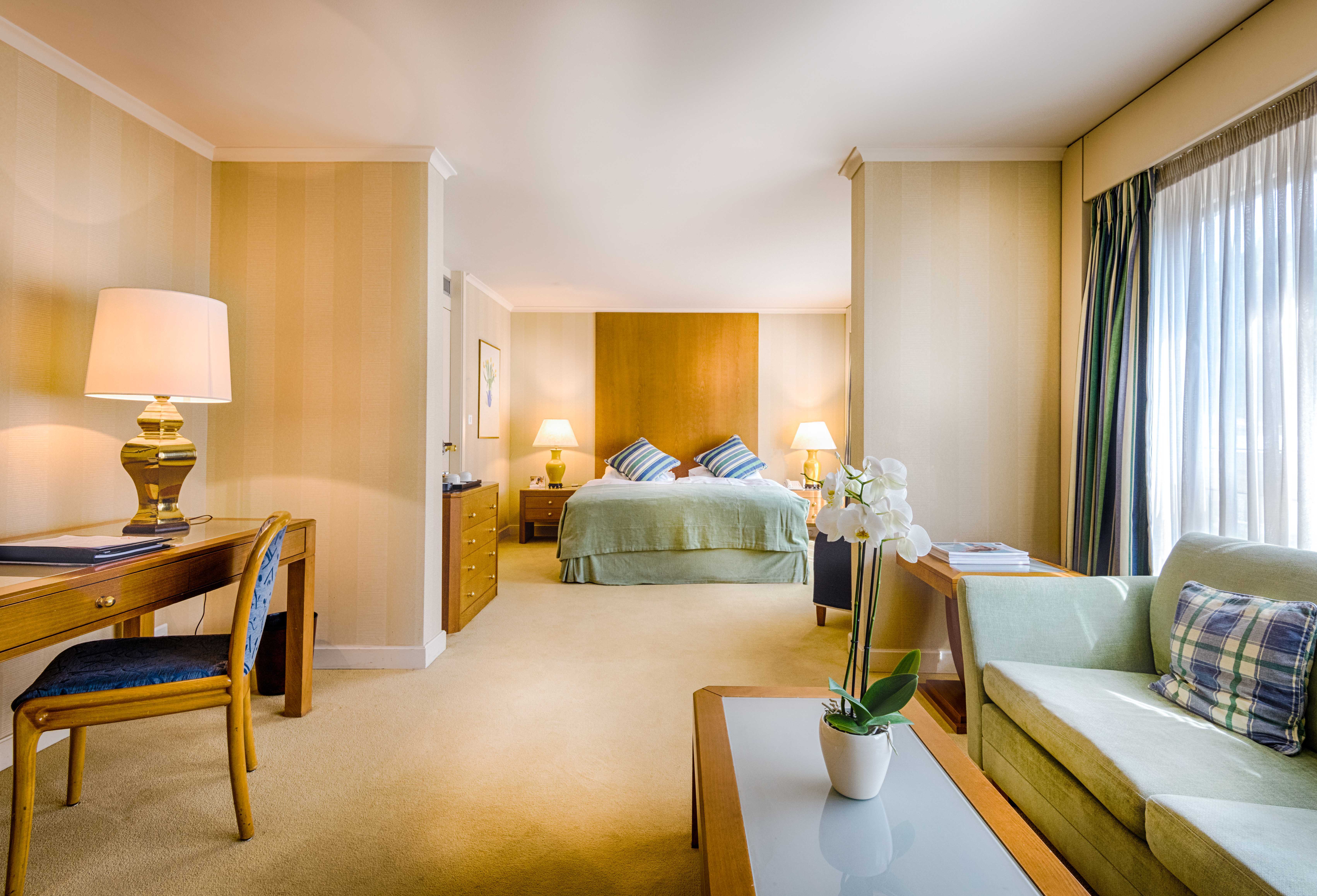 Double Single Superior