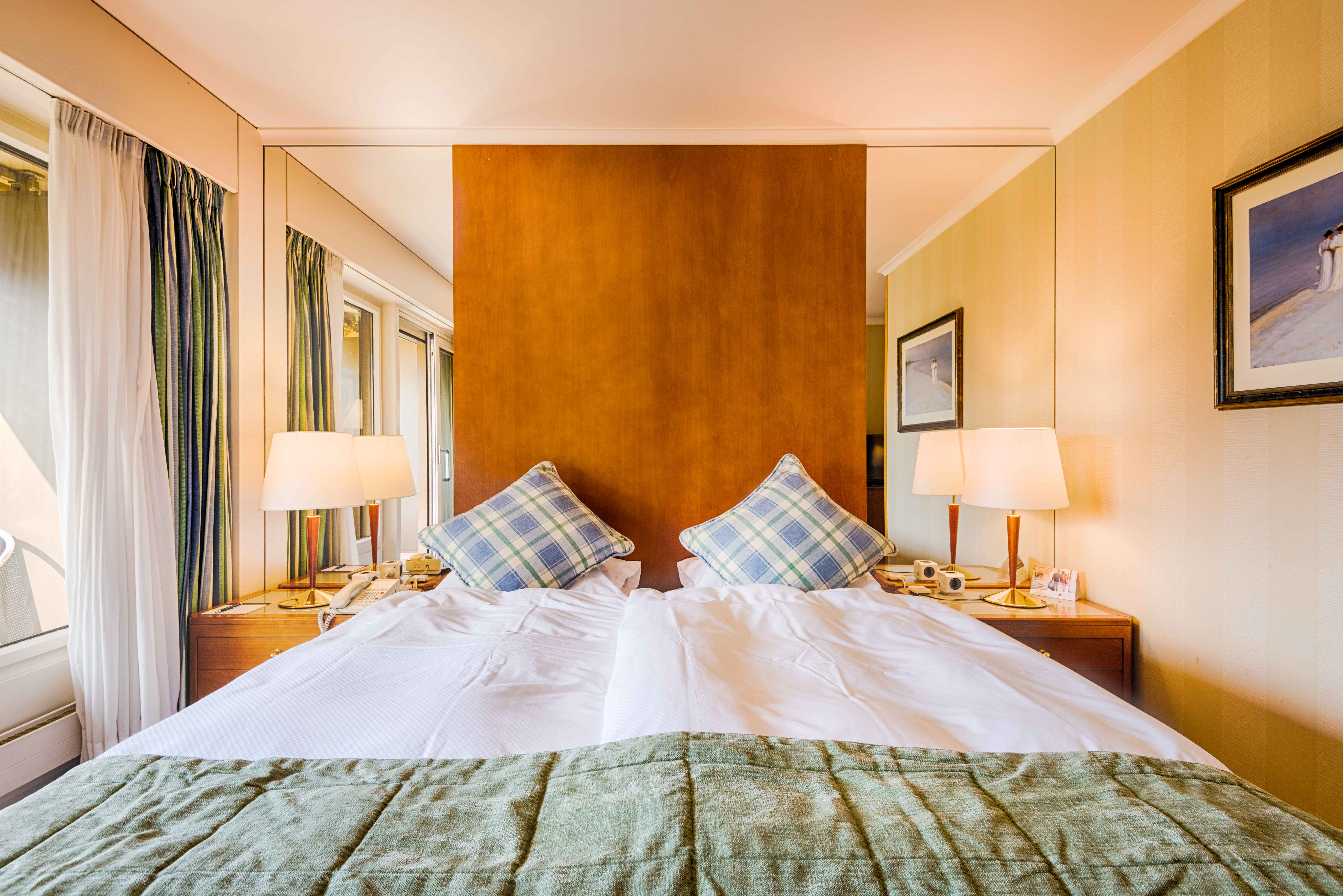 Double Single Lake View