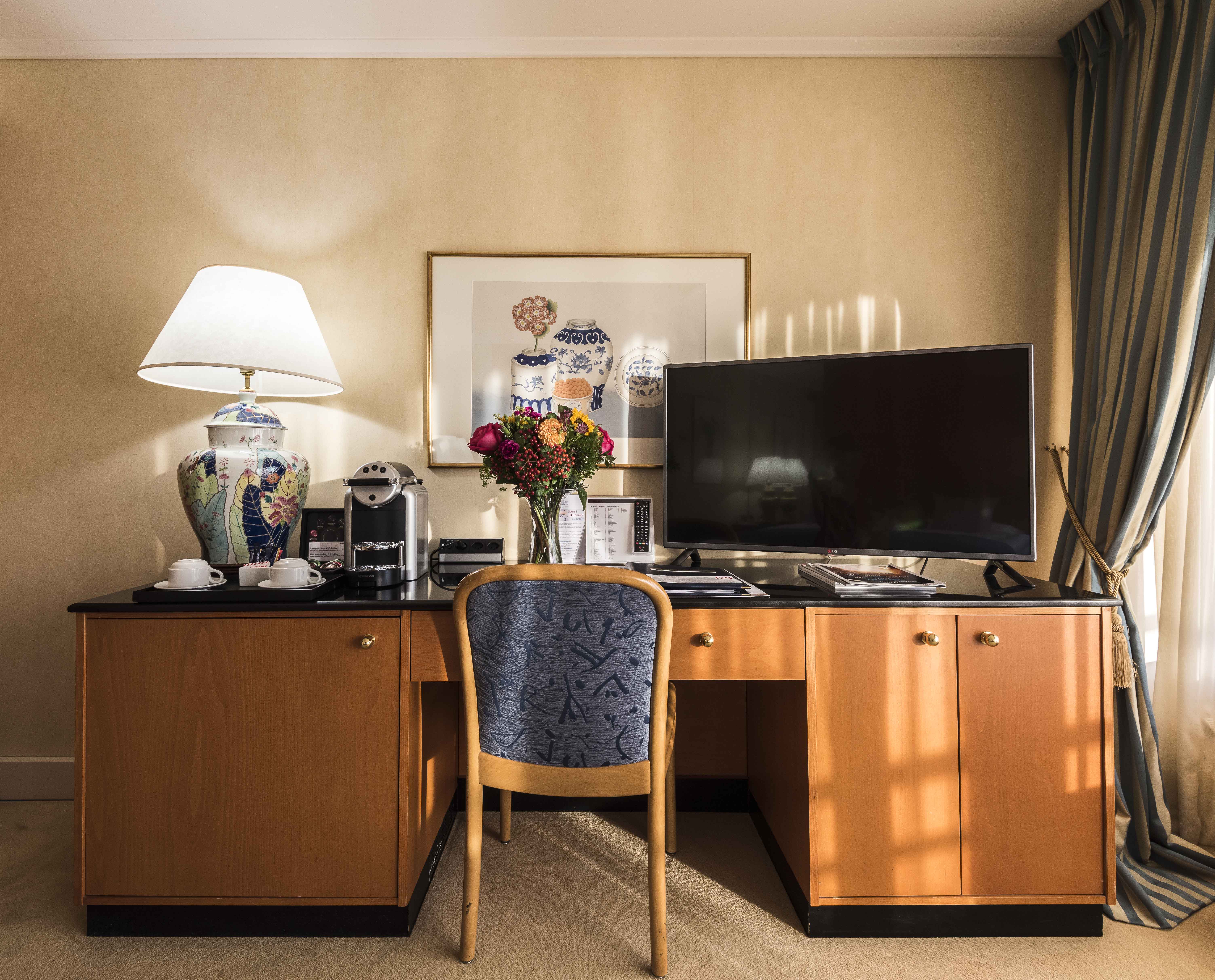 Double Deluxe Lake View