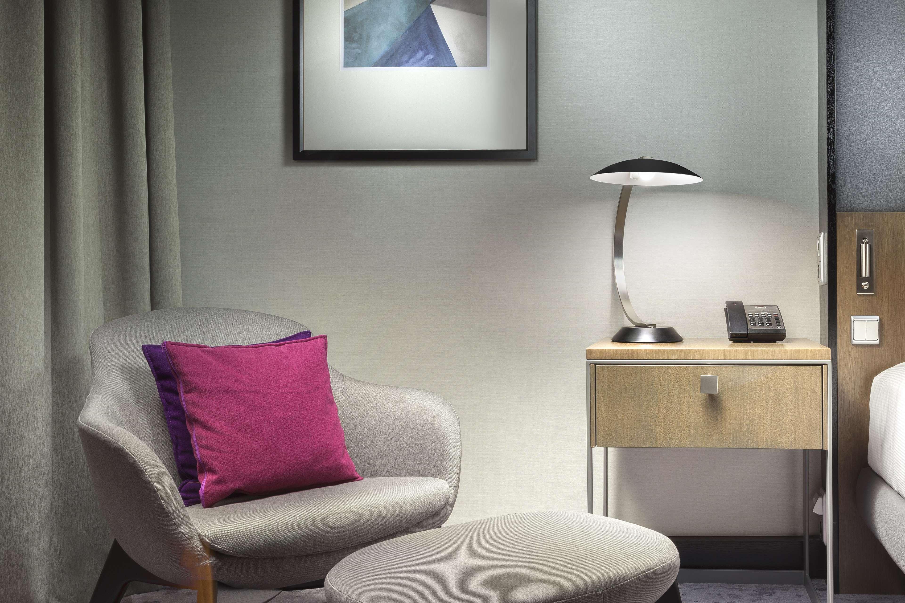 Double Guest Room King Bed