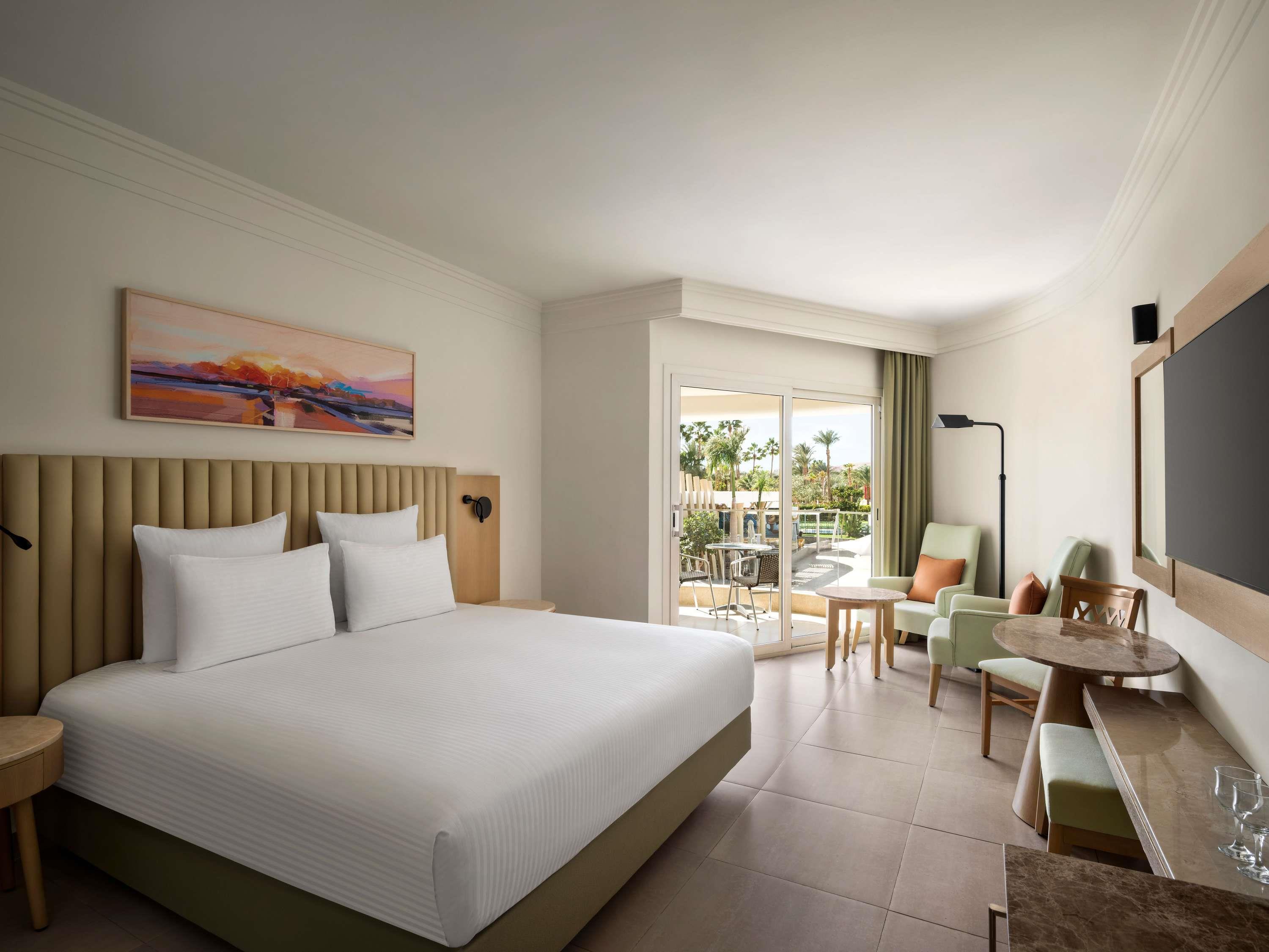 Twin Superior Pool View