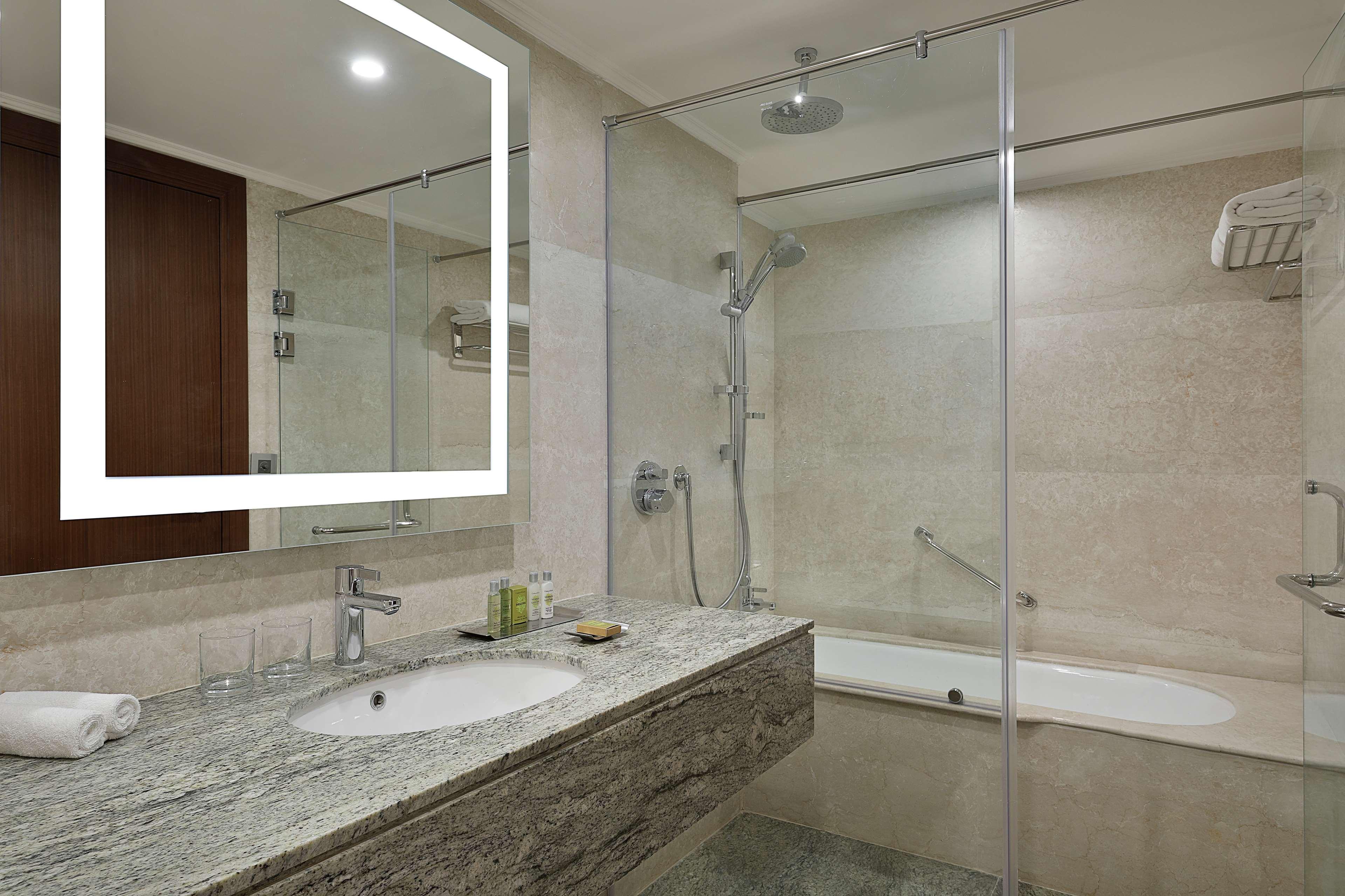 Triple Superior Sea View