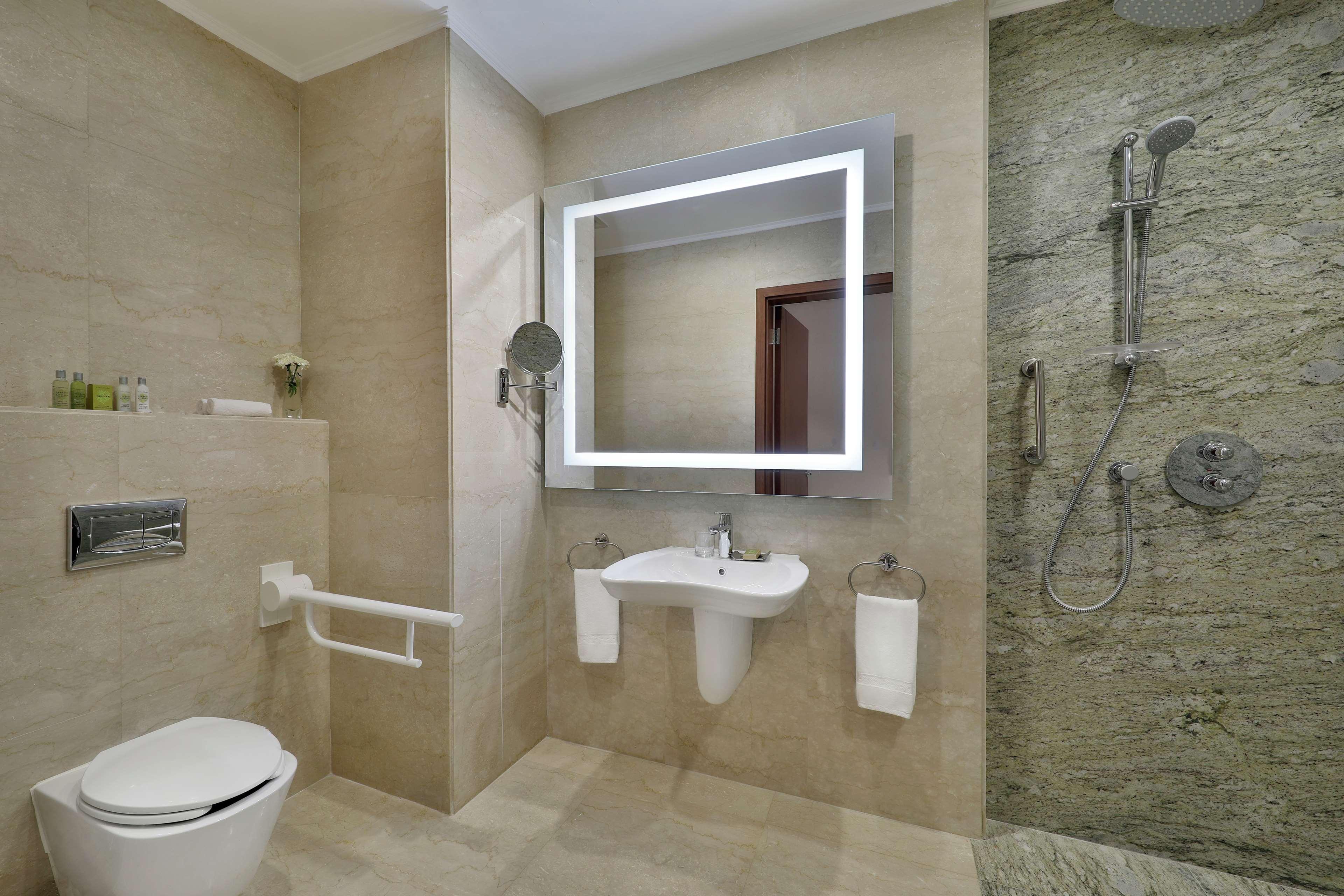 Double Guest Room King Bed