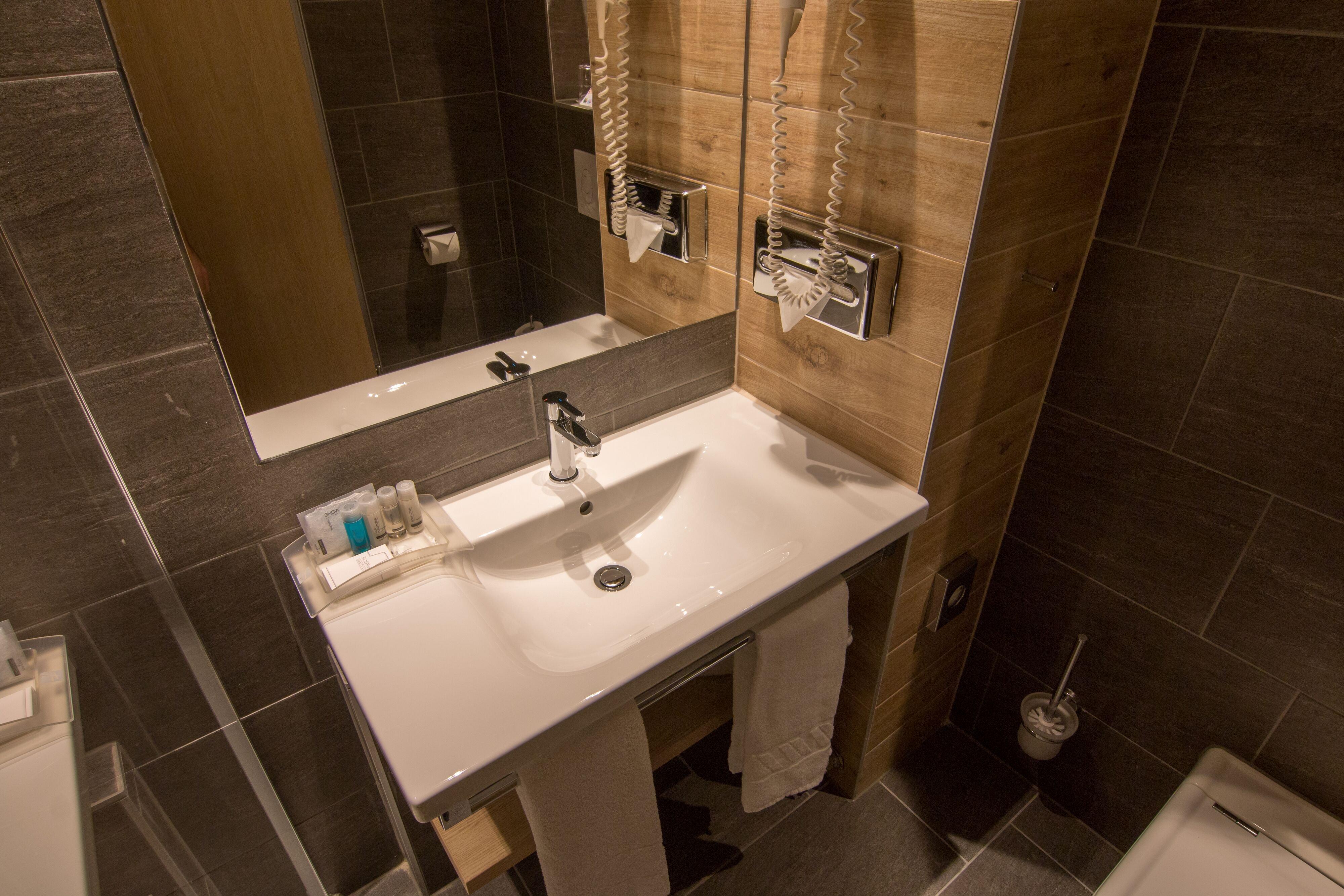 Double King Bed Non Smoking