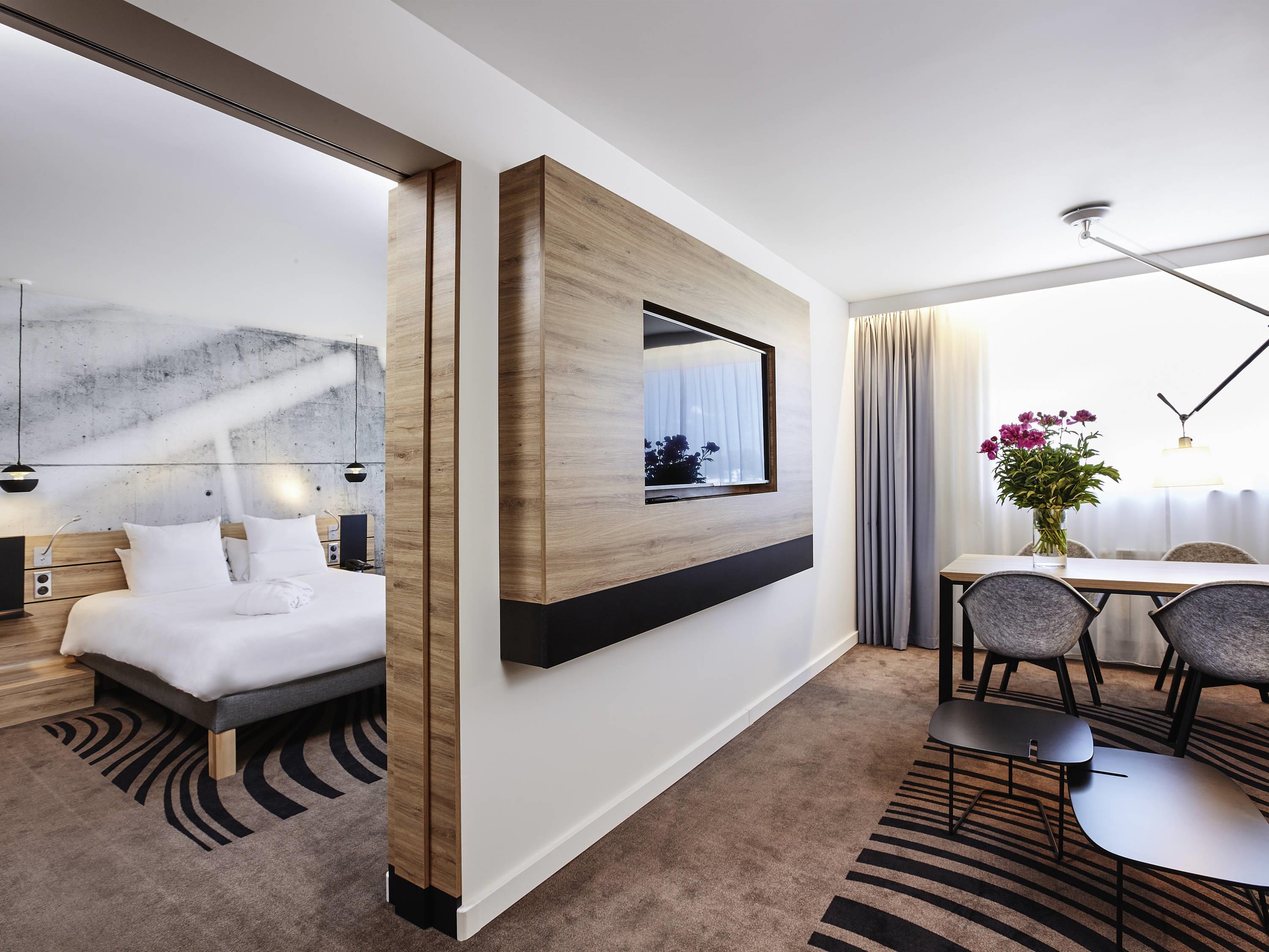 Suite with Kitchenette