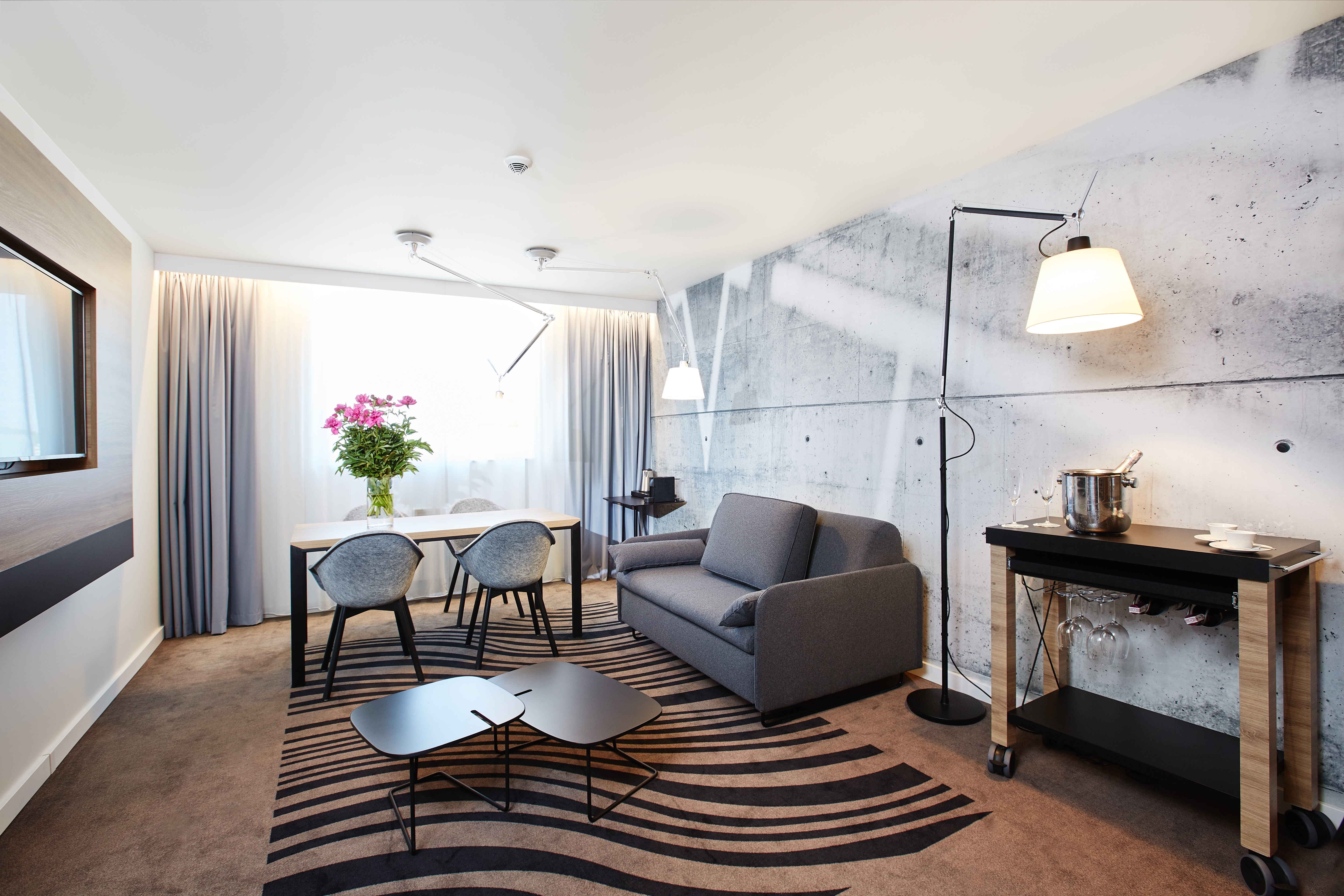 Suite with Kitchenette