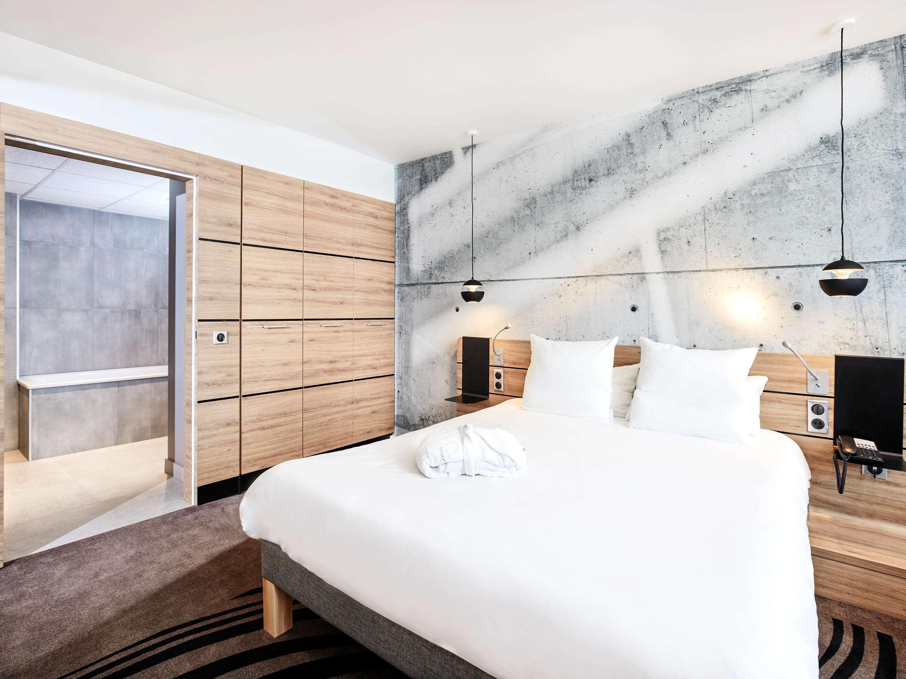 Suite with Kitchenette