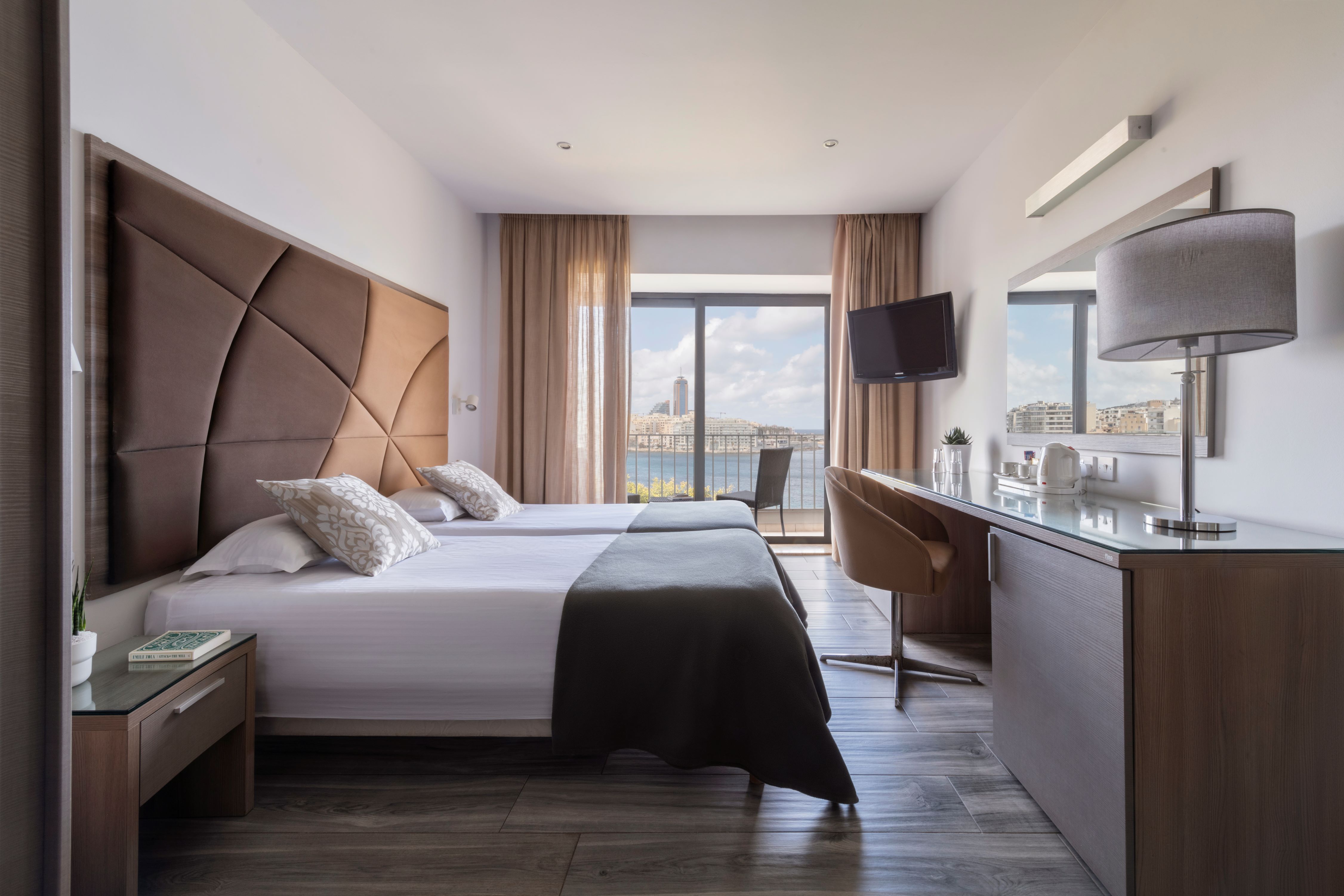 Double or Twin Superior Sea View