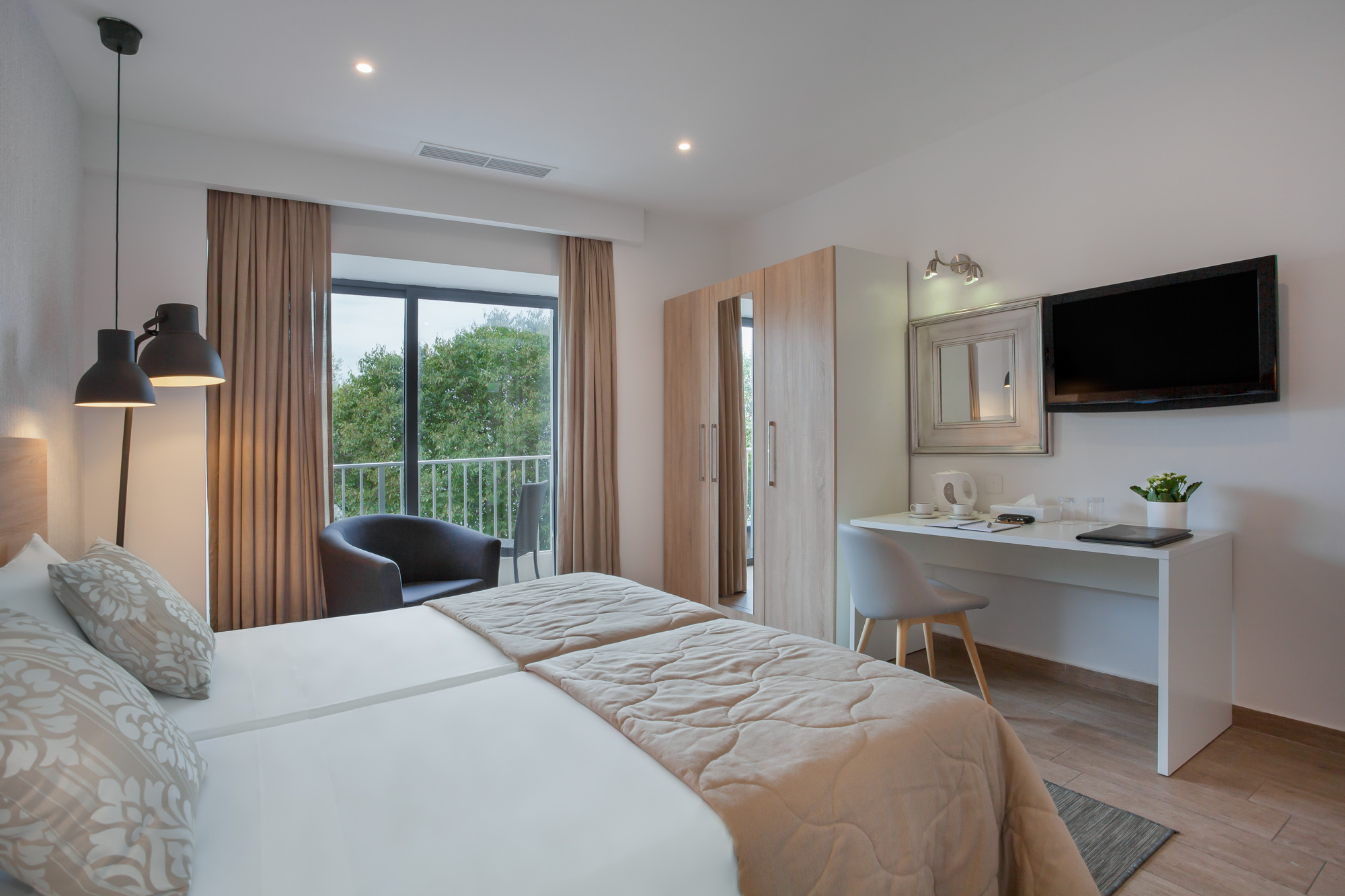 Double or Twin Sea View