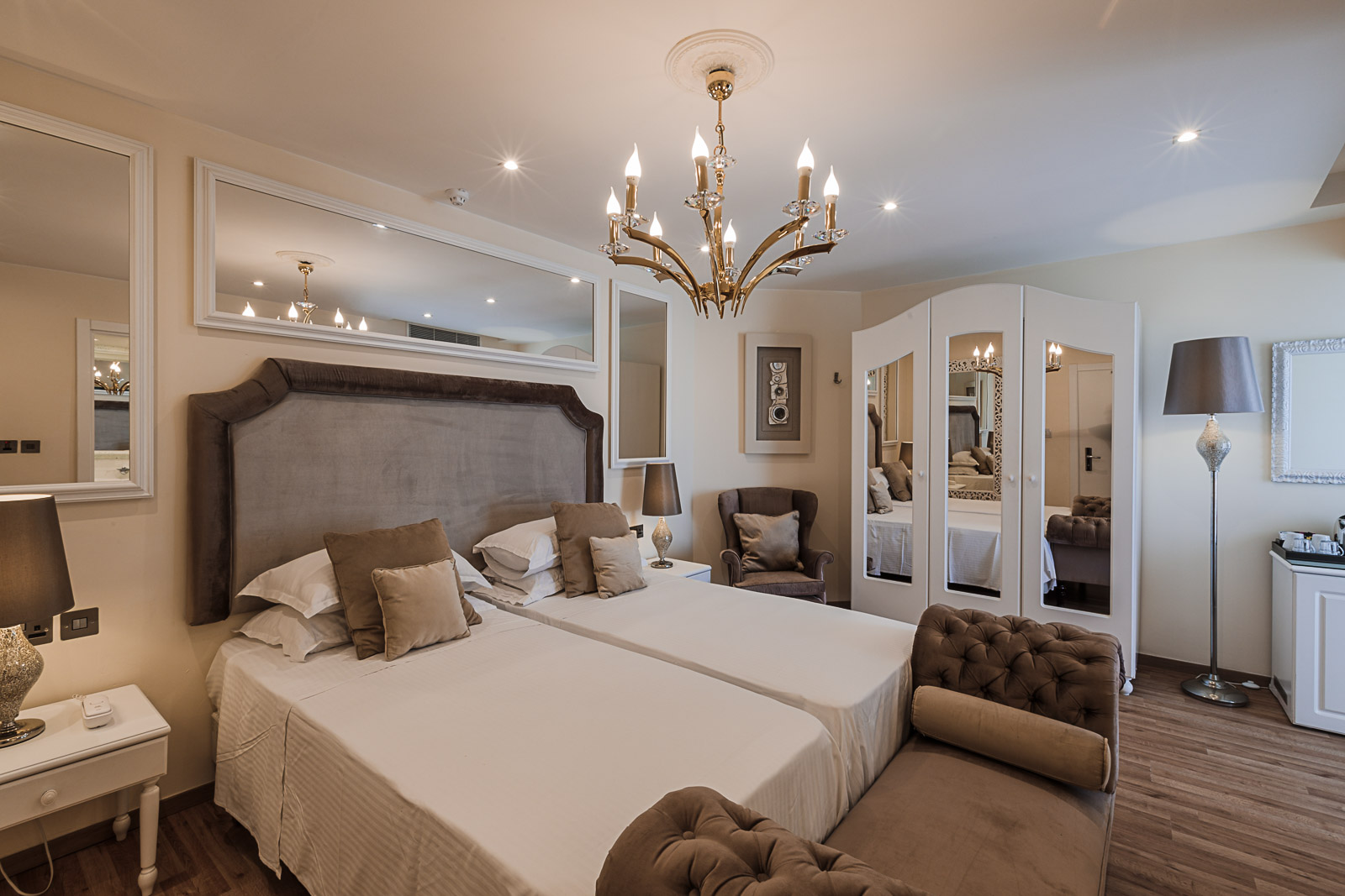 Double or Twin Deluxe Sea View