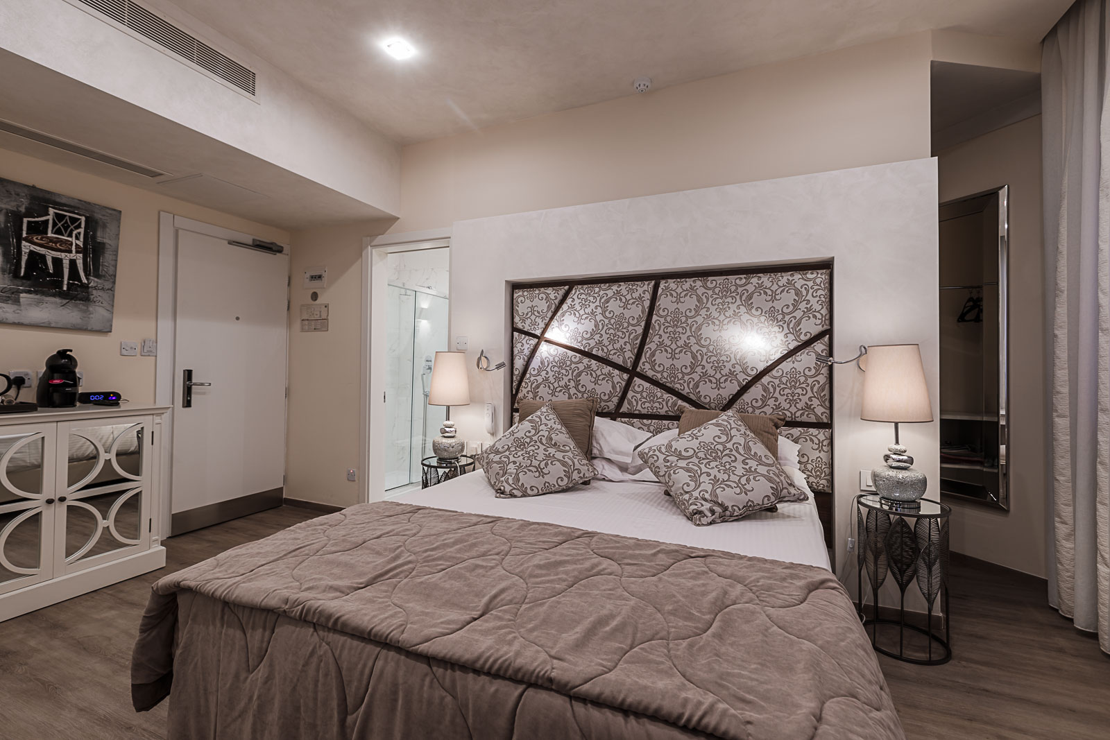 Double or Twin Deluxe Sea View