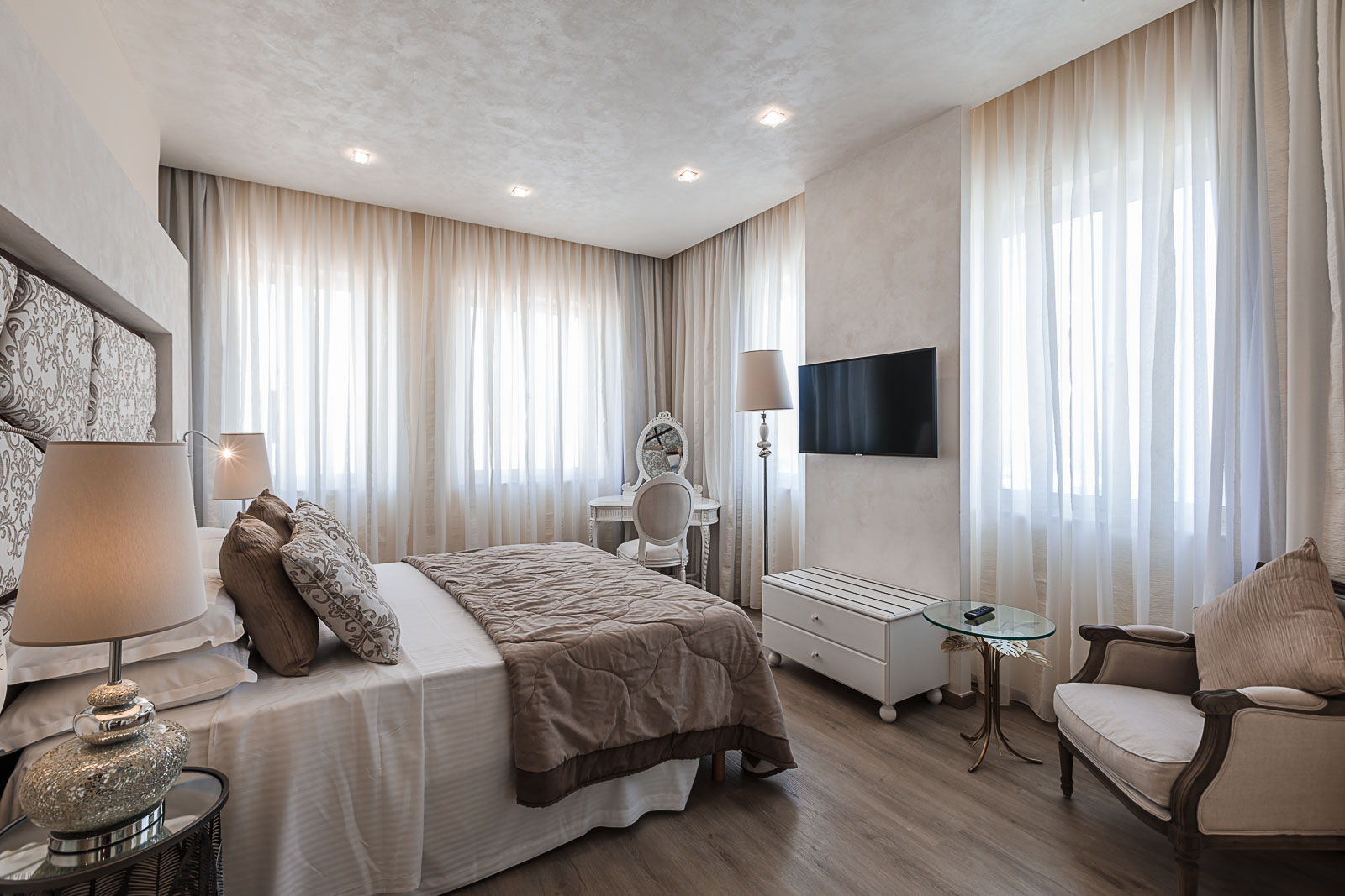 Double or Twin Deluxe Sea View