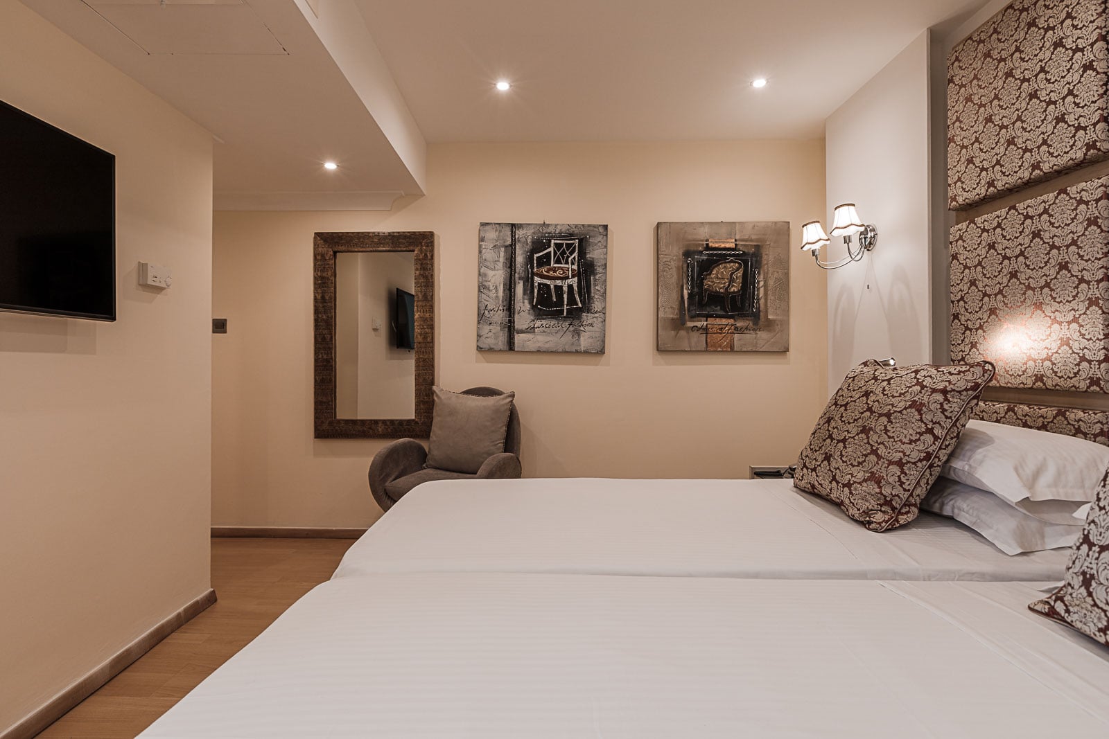 Double or Twin Land View