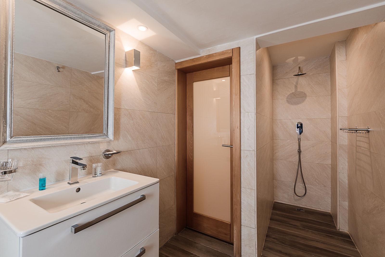 Double or Twin Land View