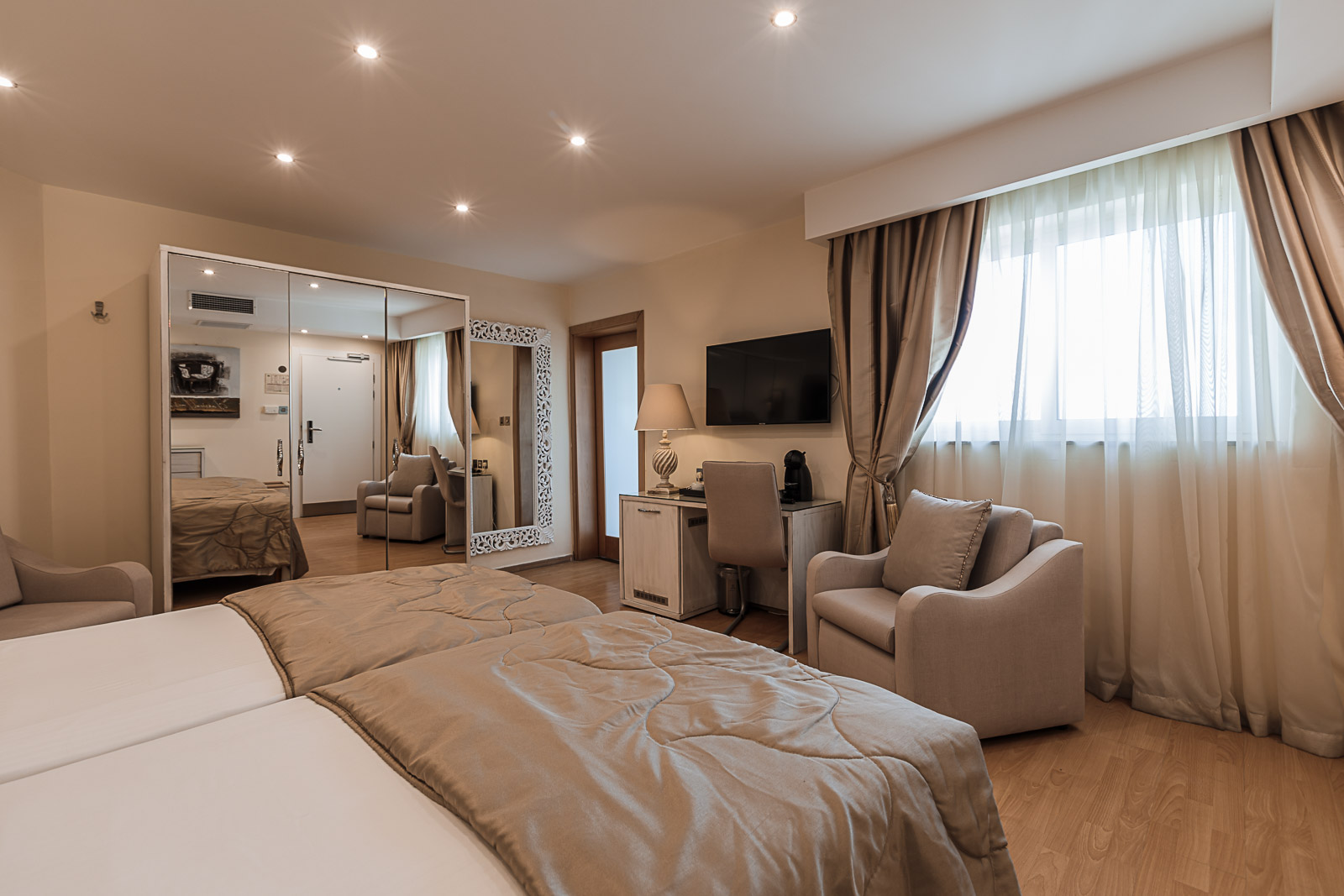 Double or Twin Sea View