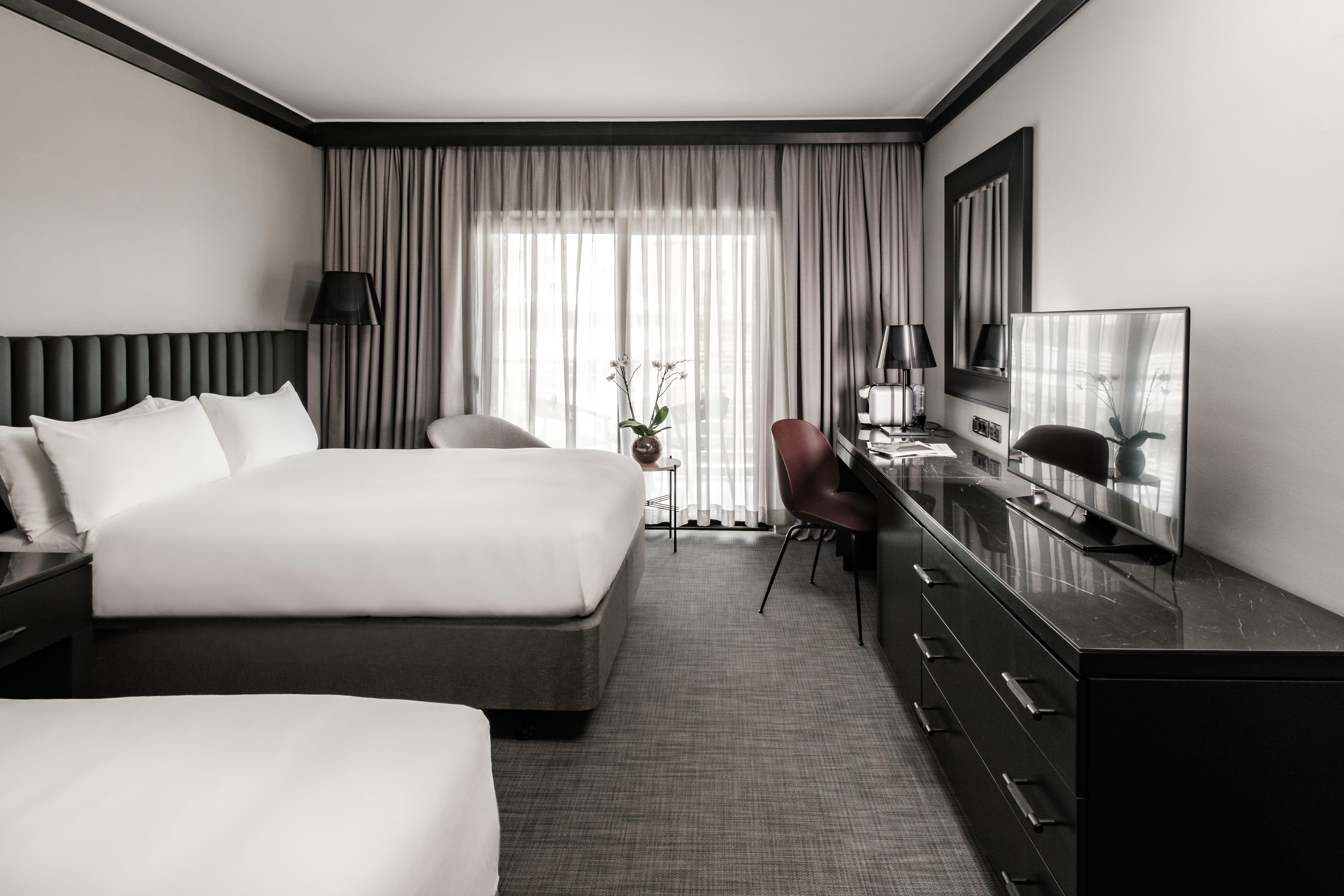 Double King Size Bed