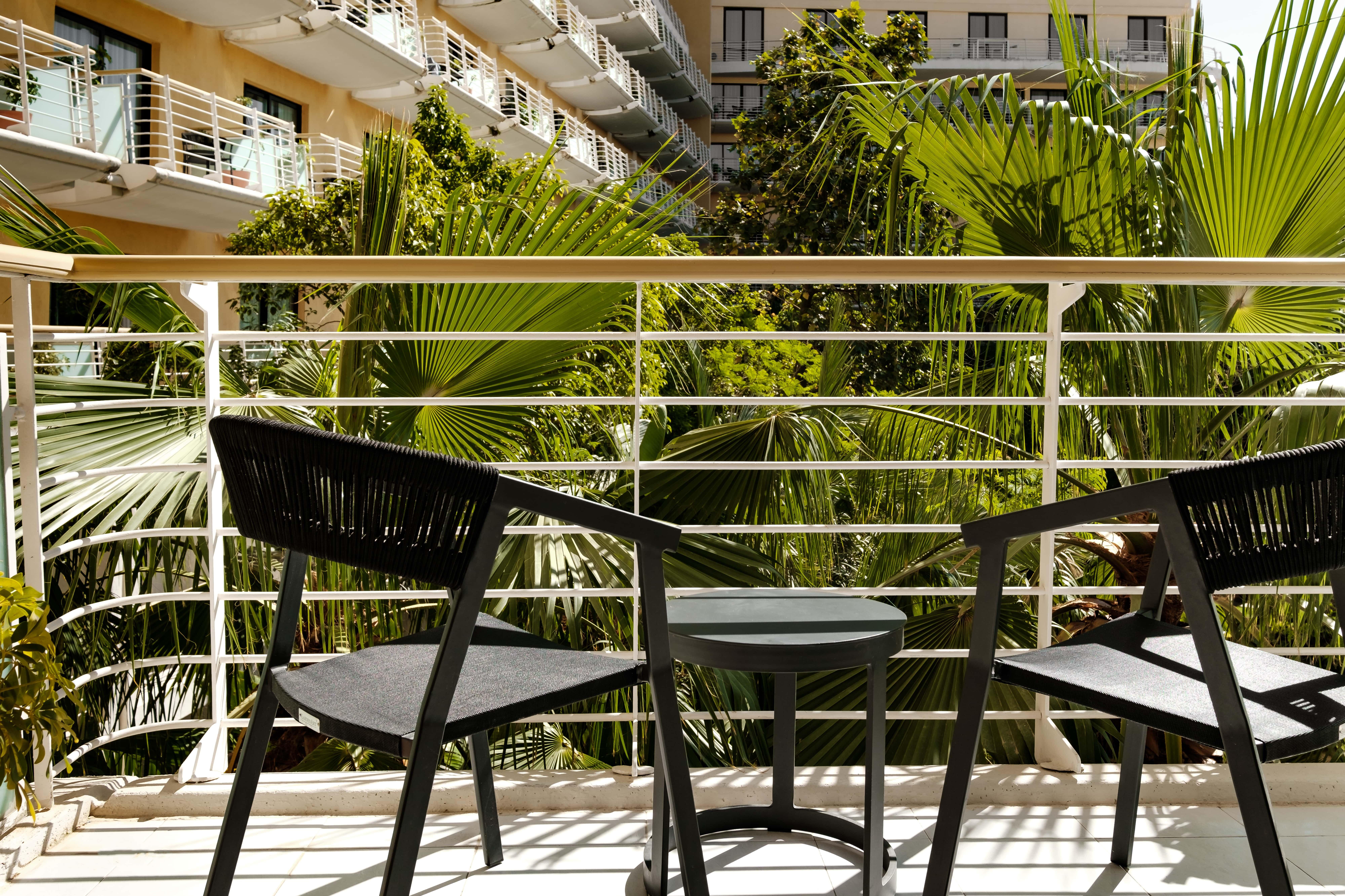 Twin Classic Garden View