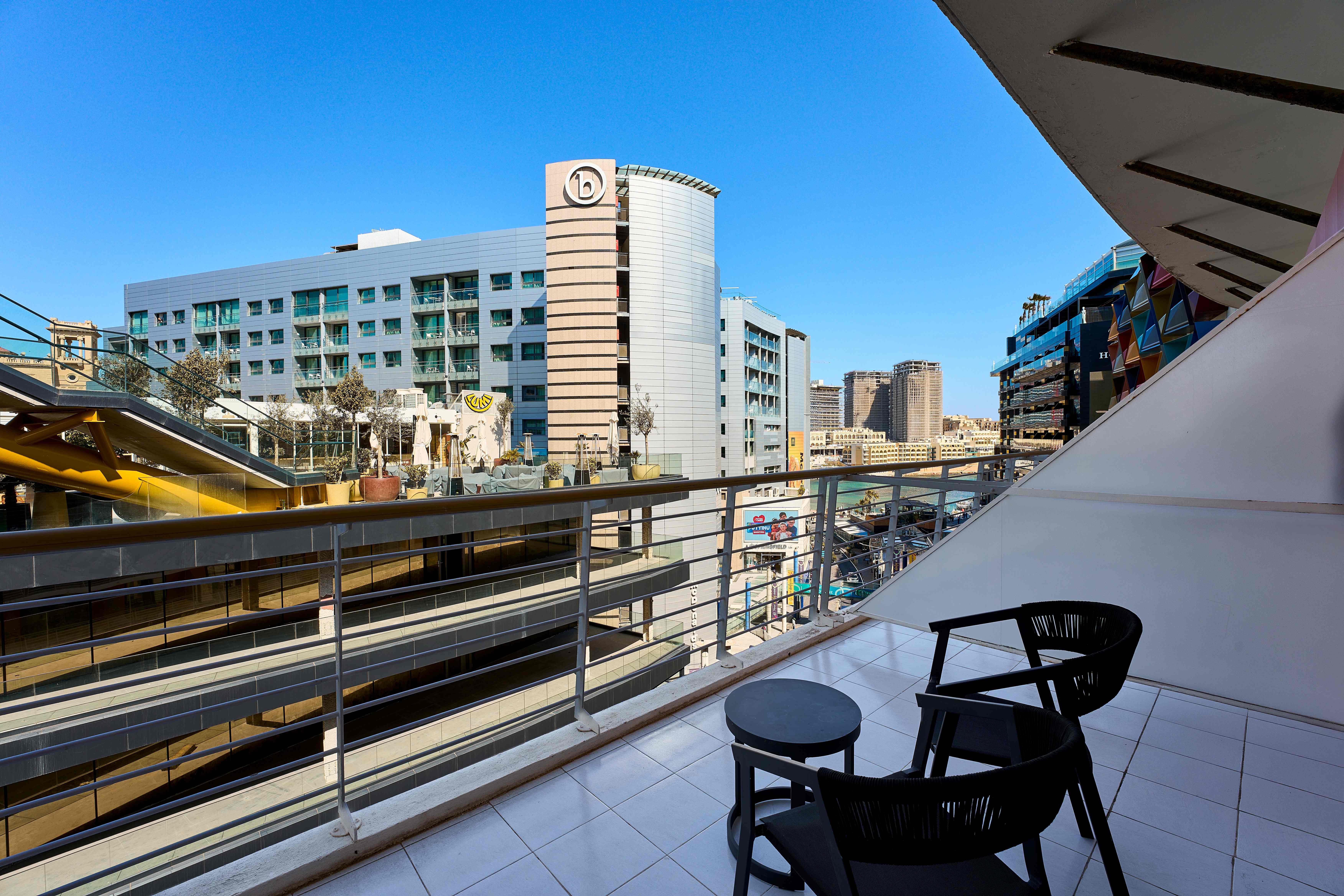 Quadruple Premium City View