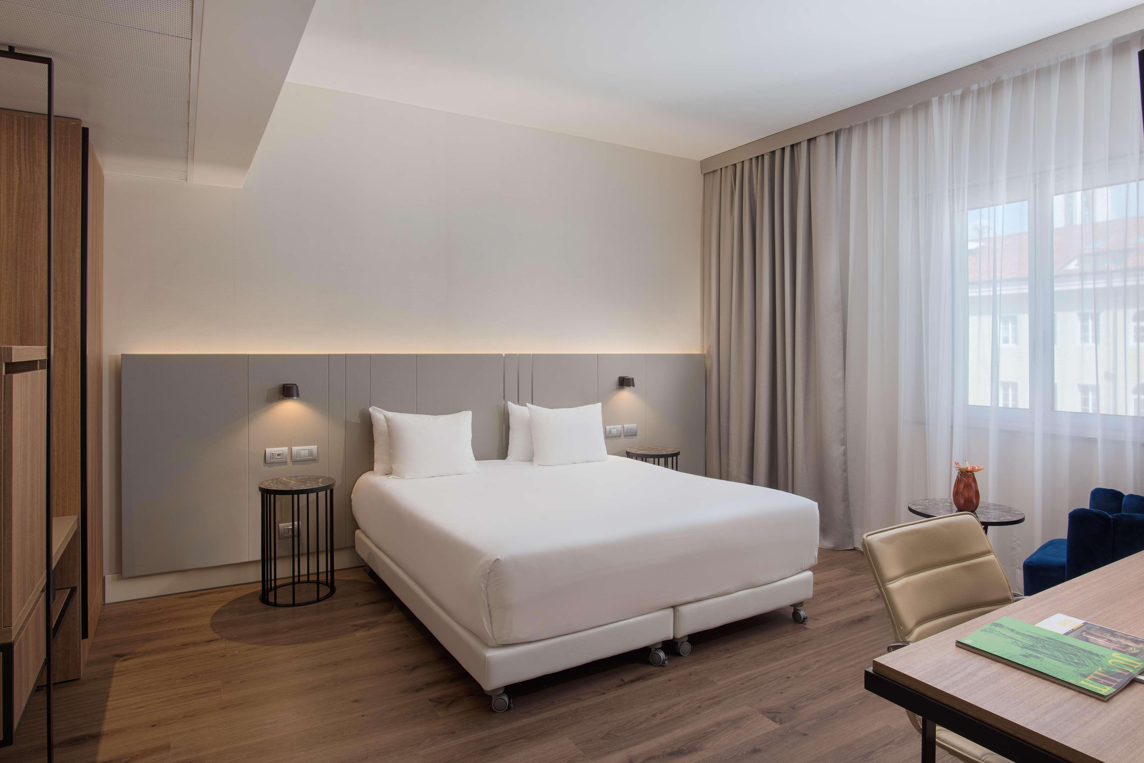 Double Superior with Views