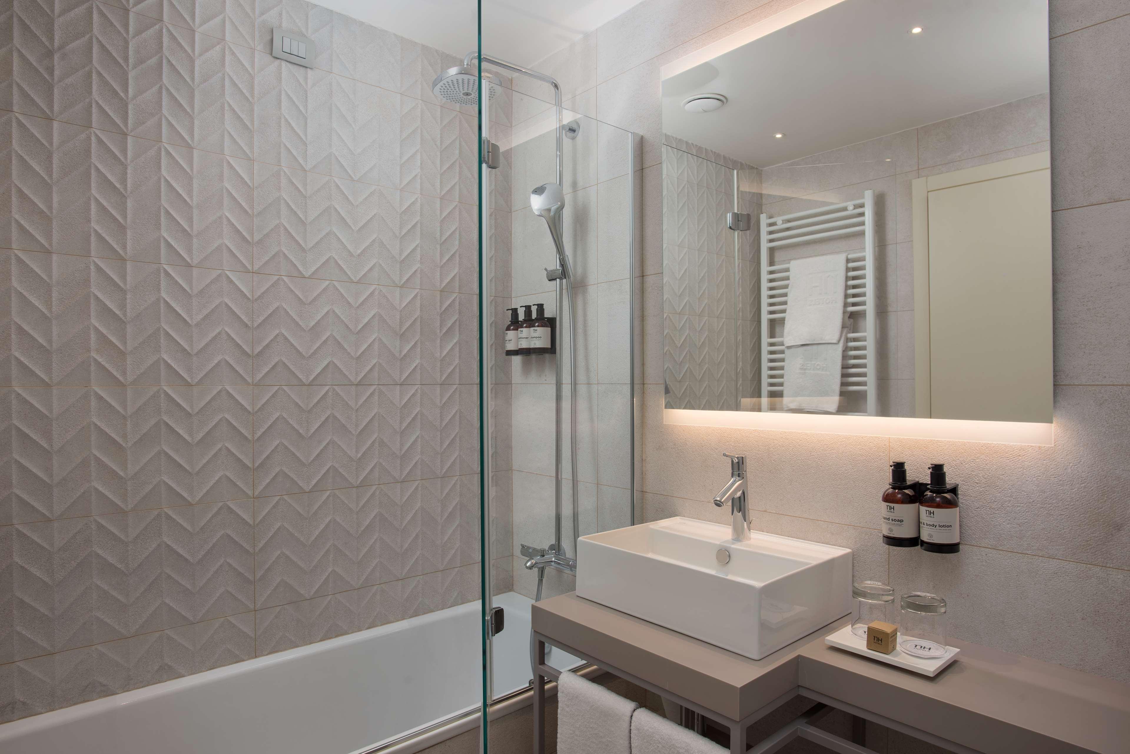 Double Superior with Views