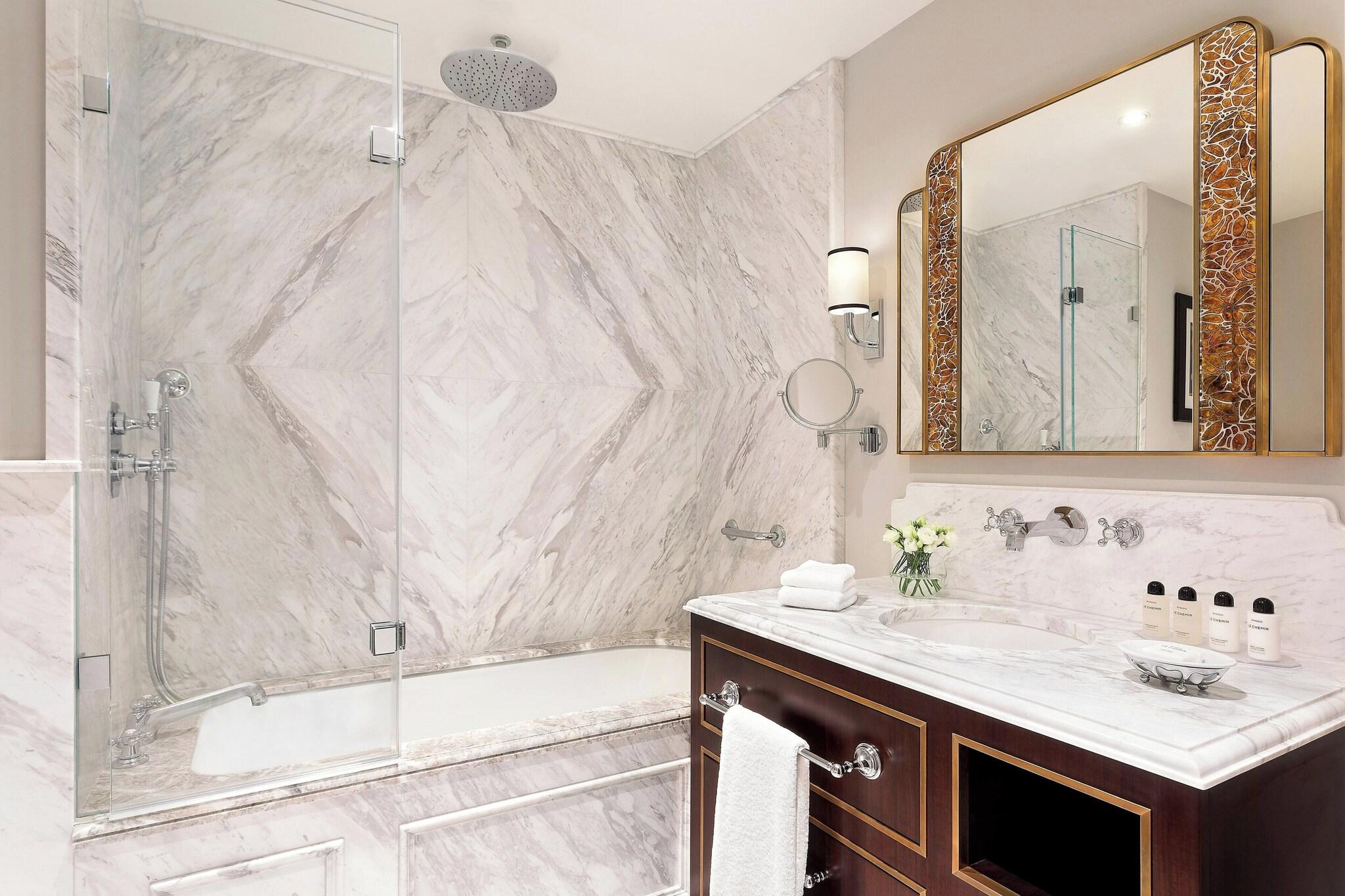 Suite King Bed One Bedroom 