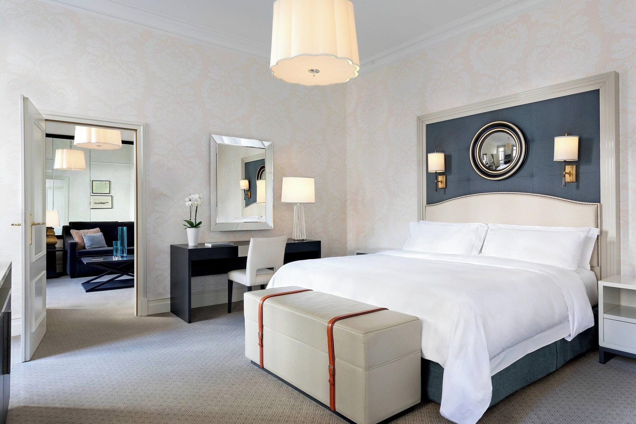 Suite King Bed One Bedroom 