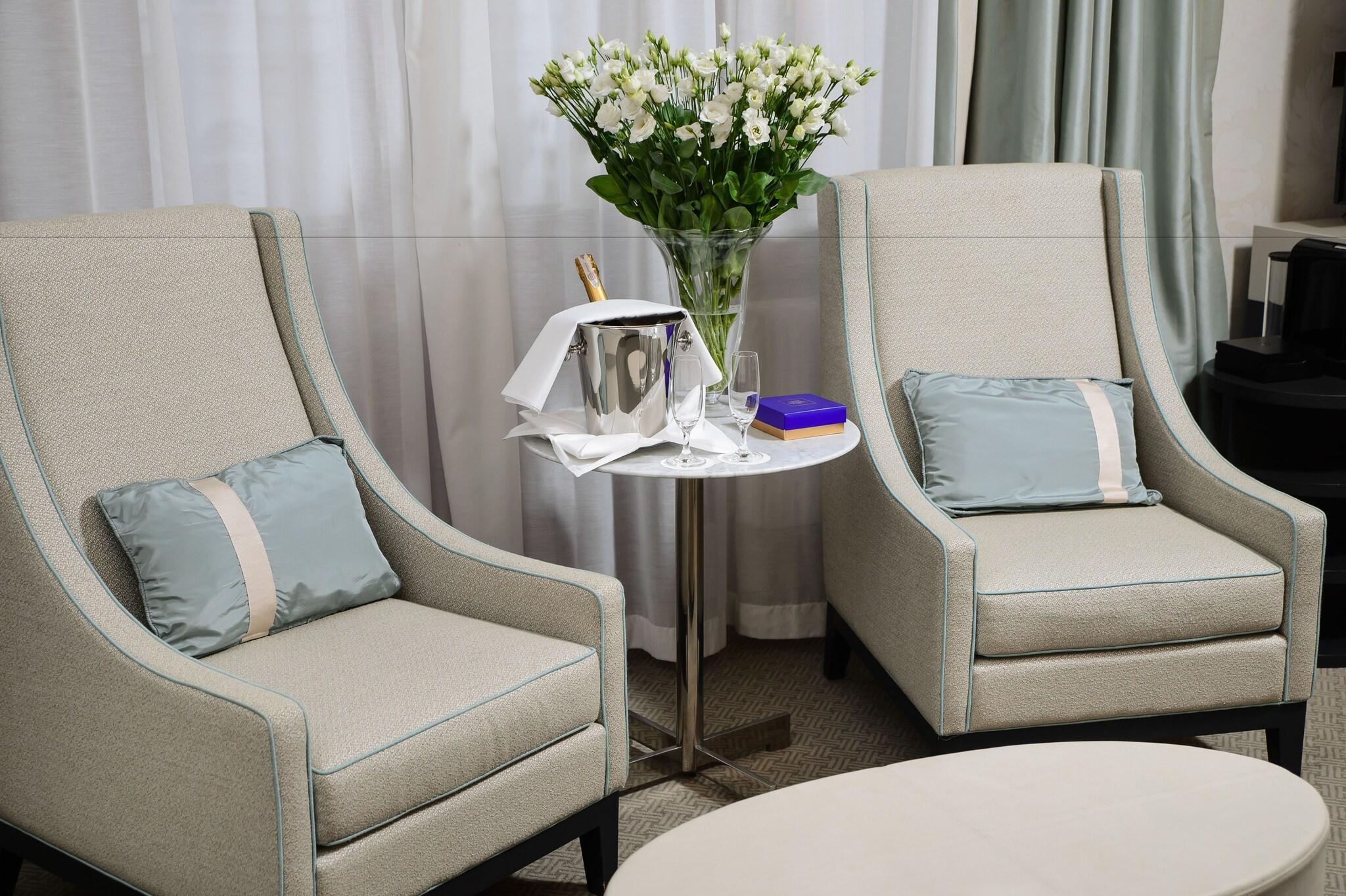 Suite Two Double Beds with Views