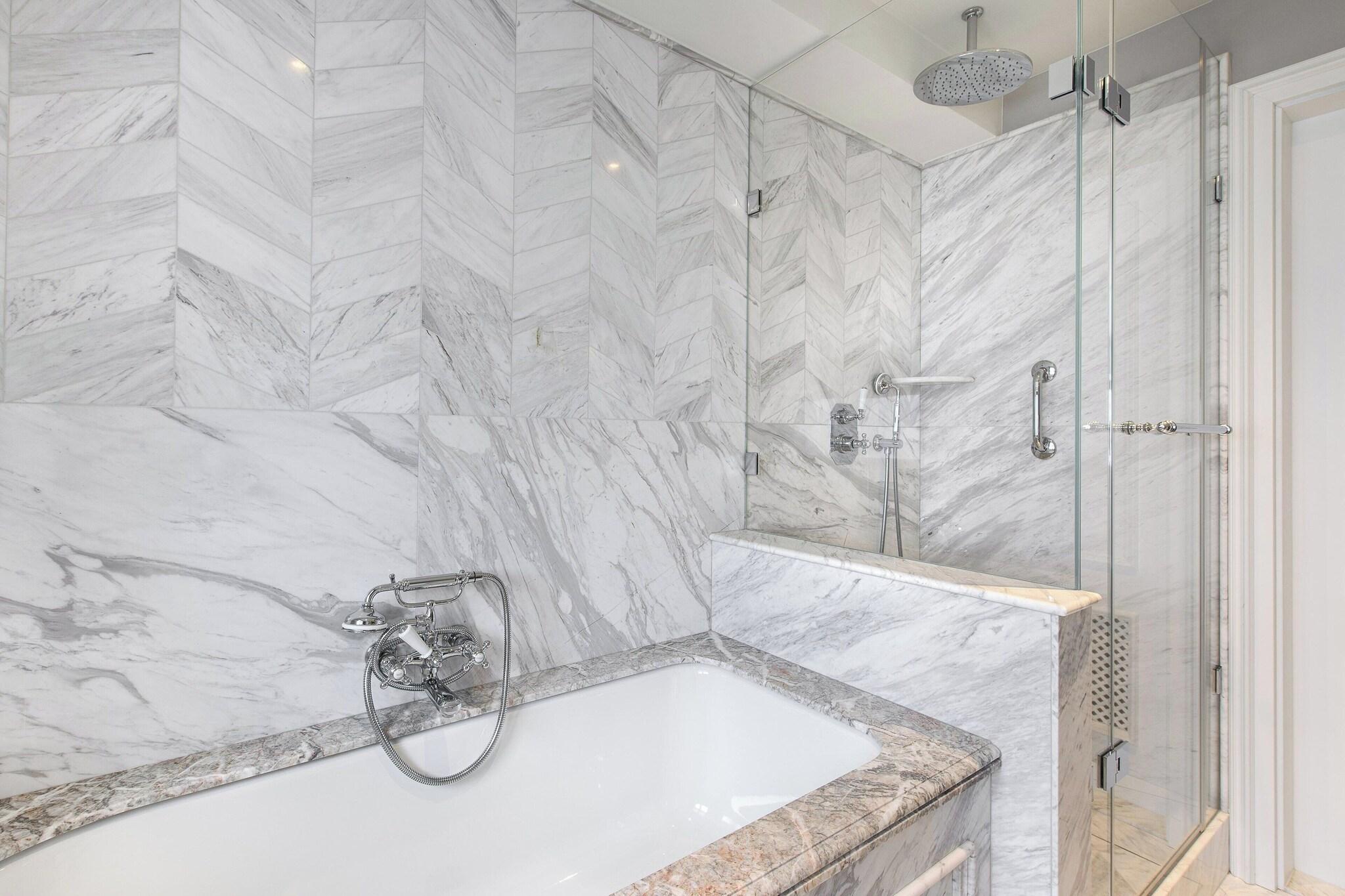 Suite King Bed One Bedroom 