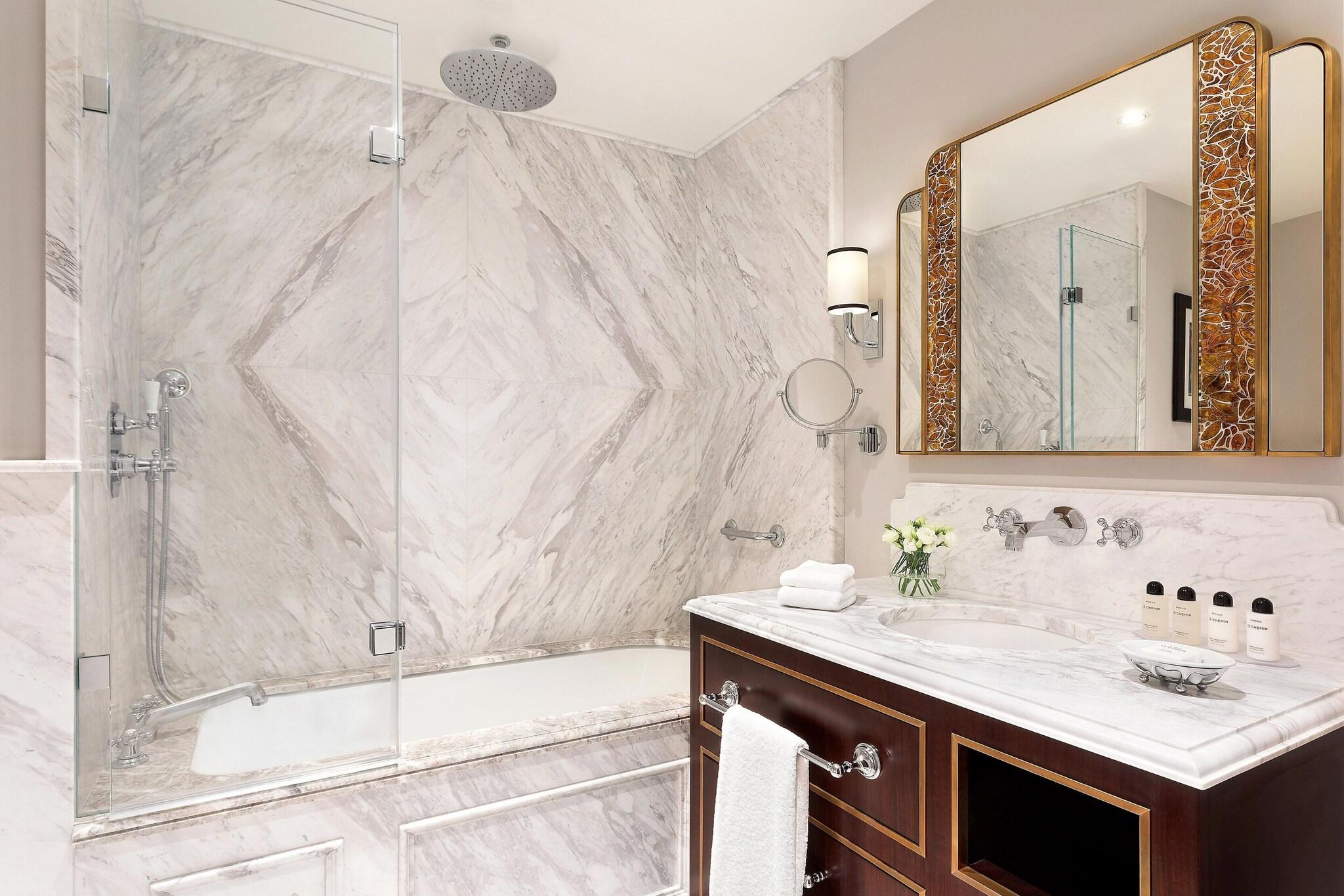 Suite King Bed One Bedroom 