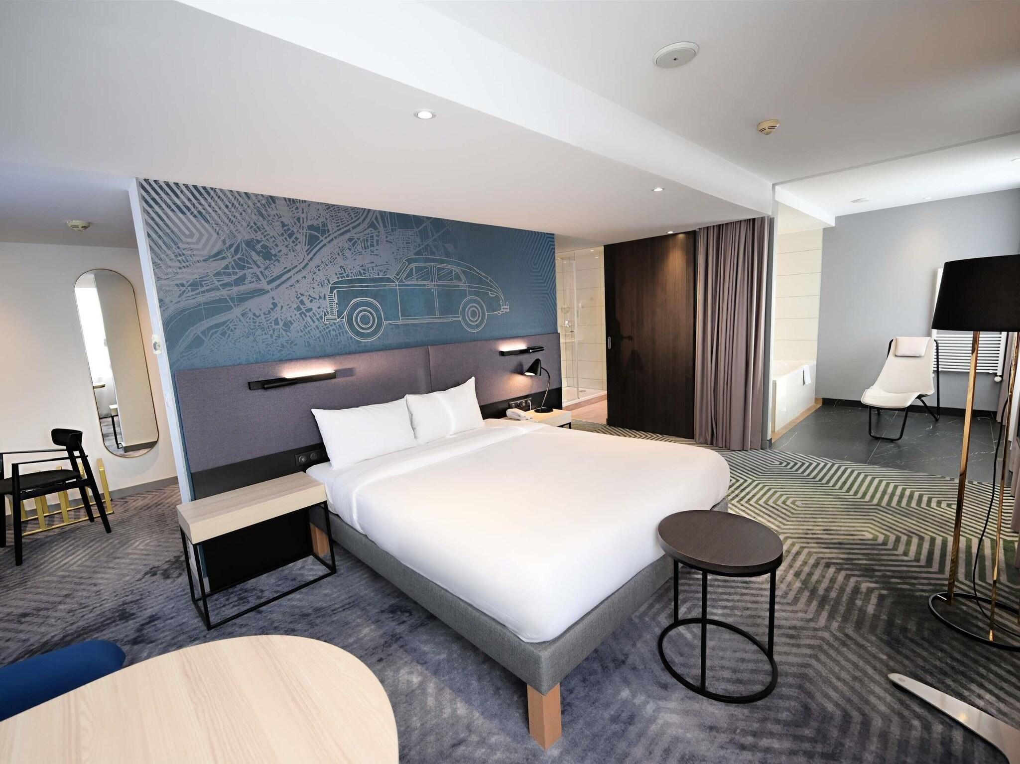 Junior Suite King Size Bed