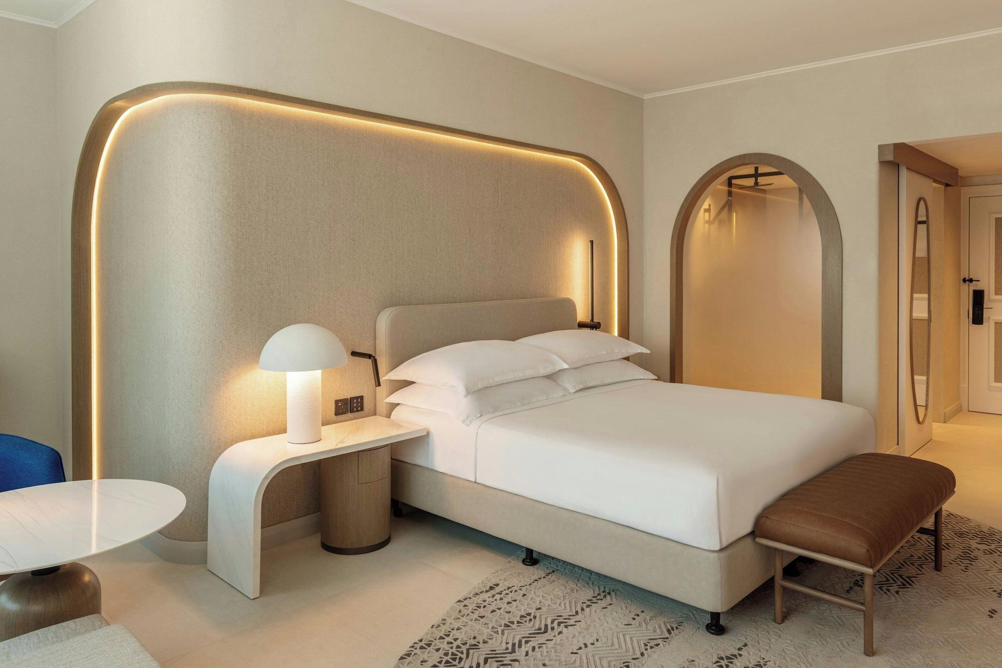 Family Room Sea View King Bed