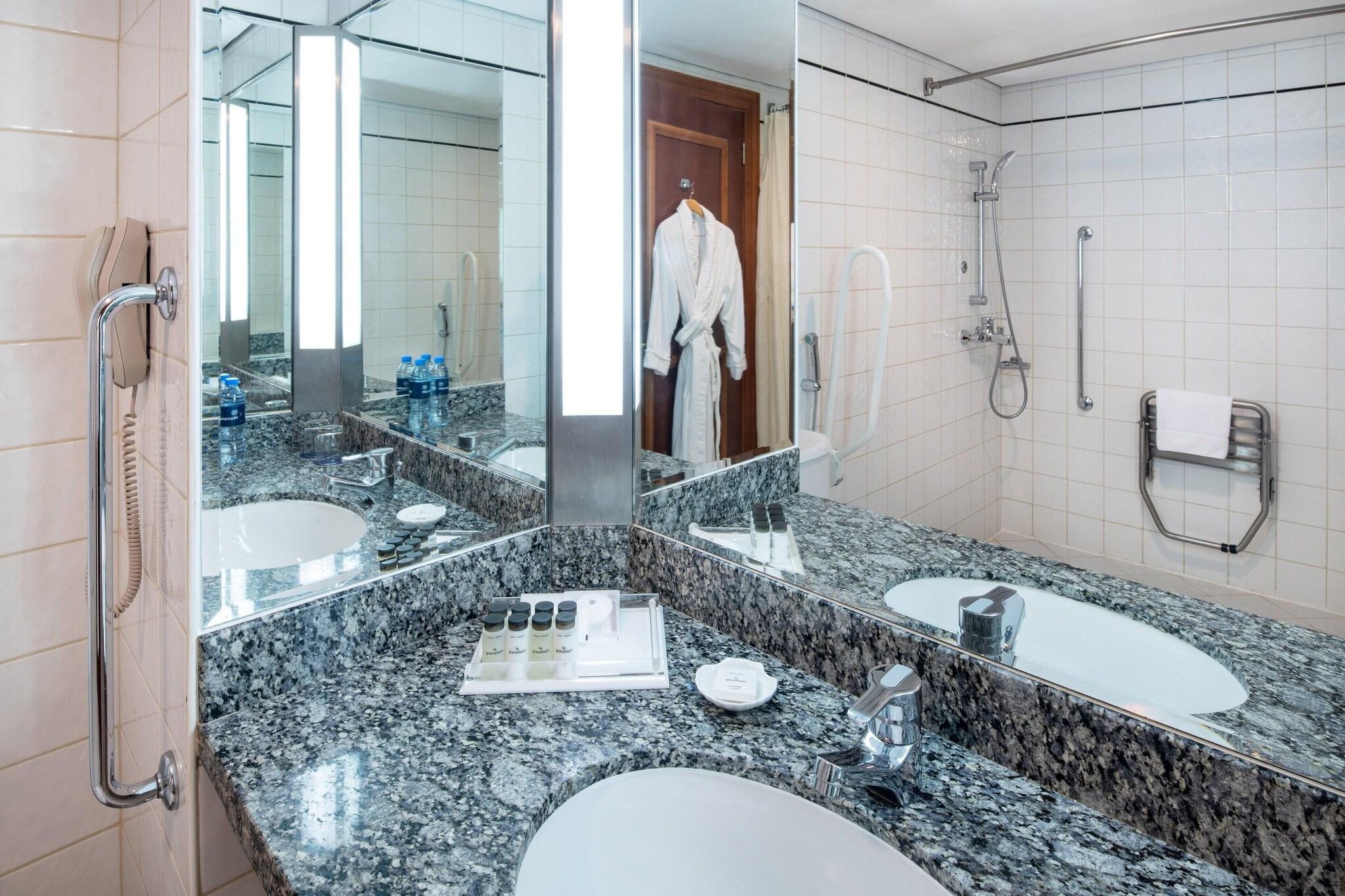 Junior Suite King Bed Non Smoking