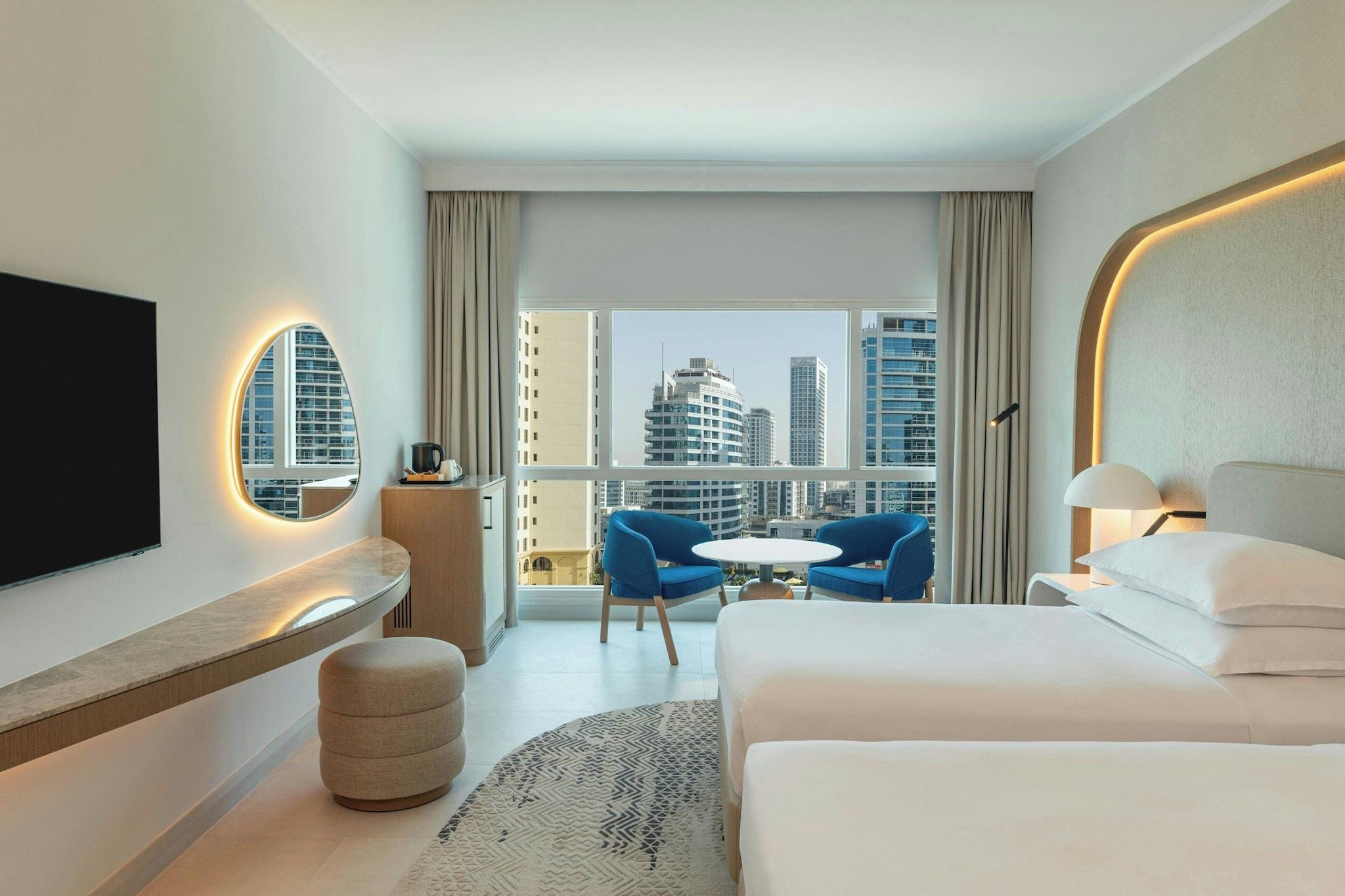Twin Deluxe with Views