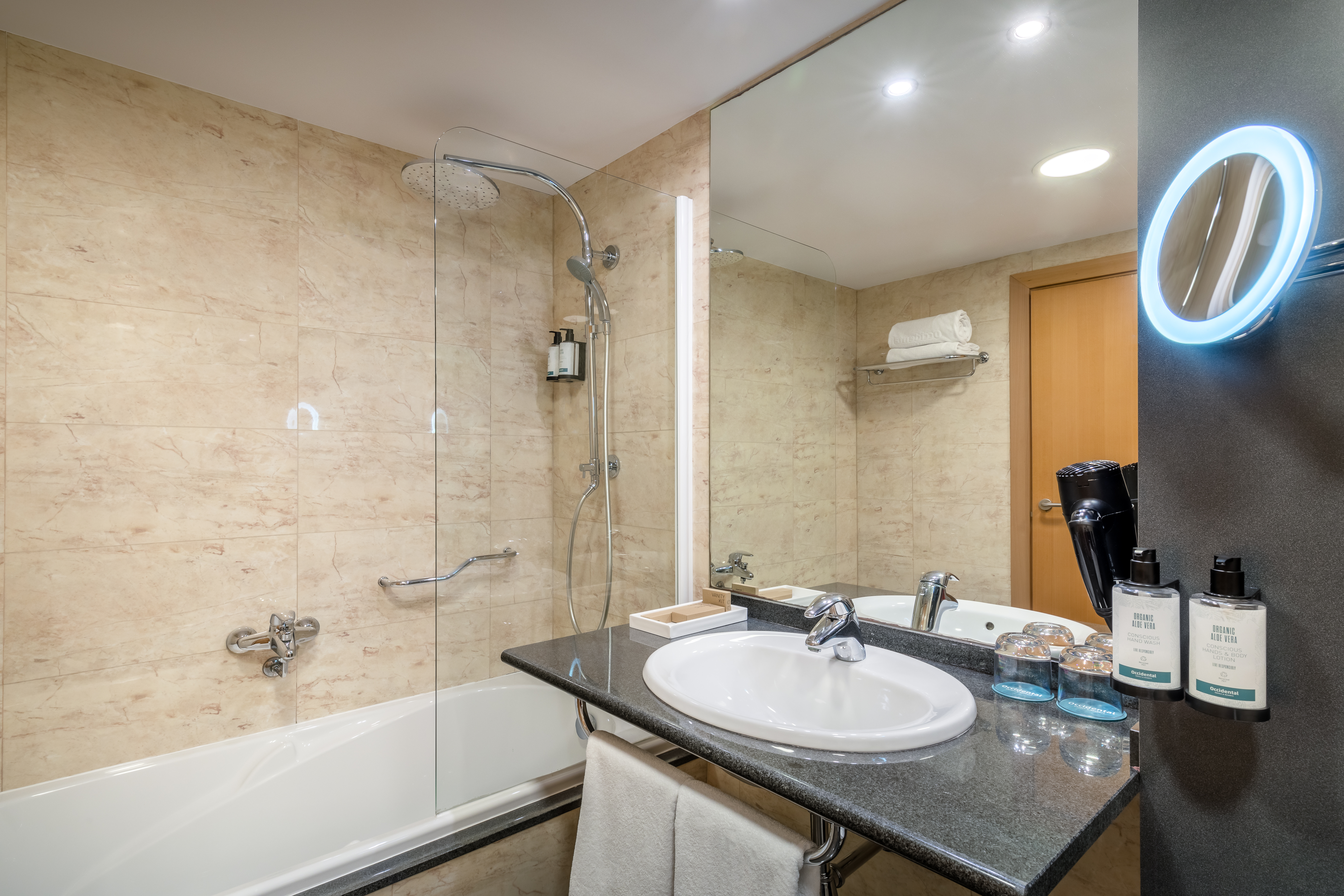 Double or Twin Superior Sea View