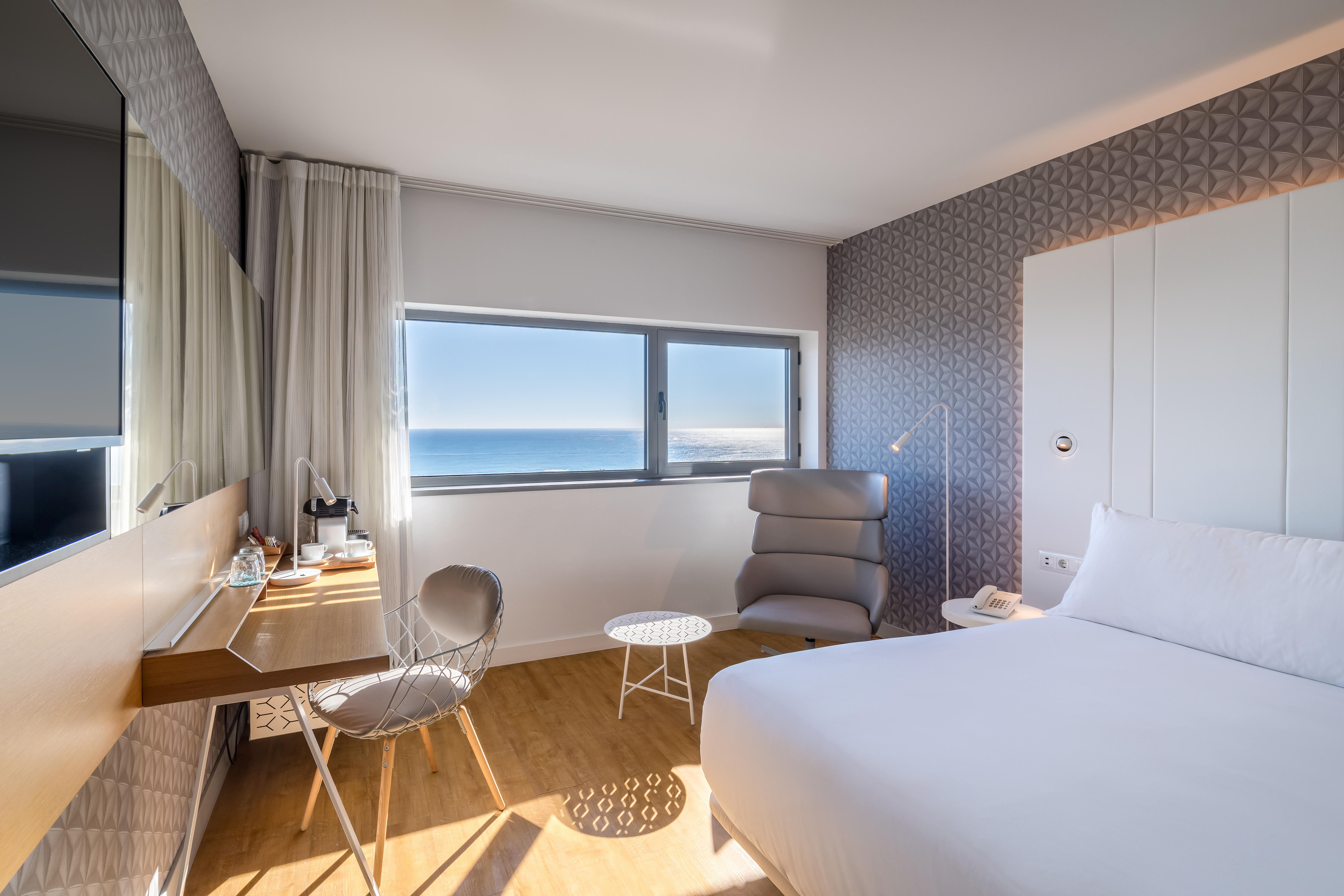 Double or Twin Deluxe Sea View