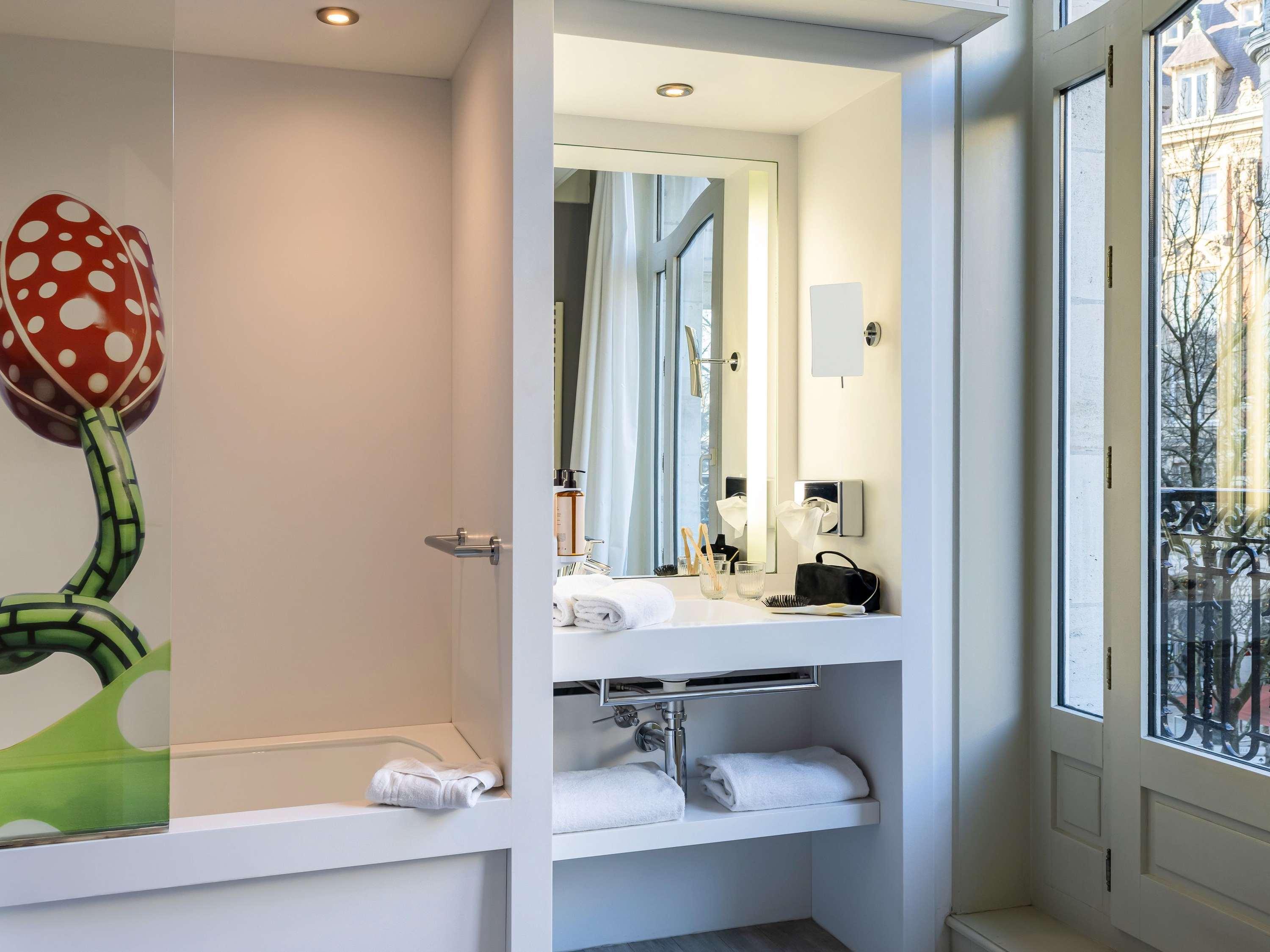 Double Classic Double Bed