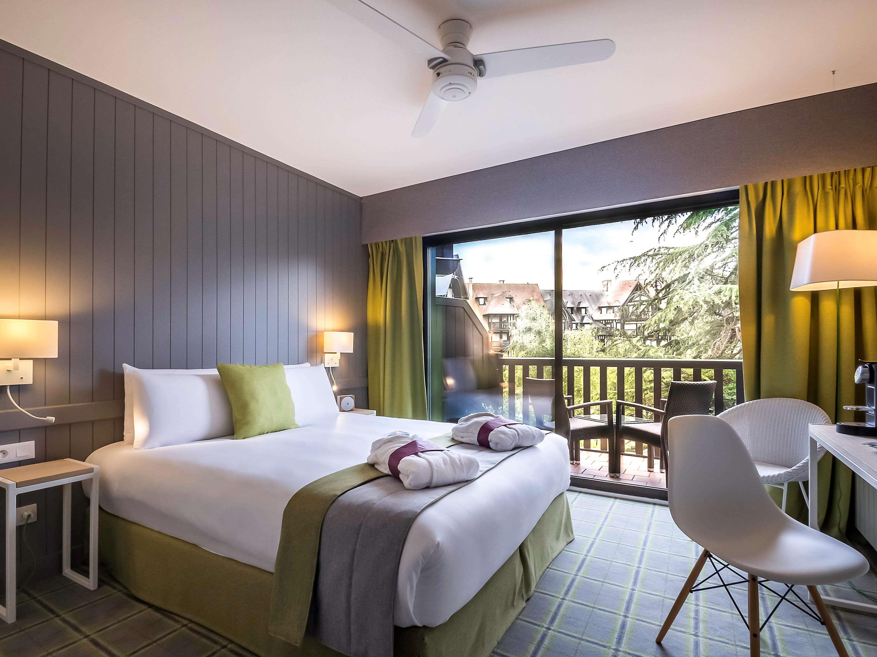 Double Park View with Balcony