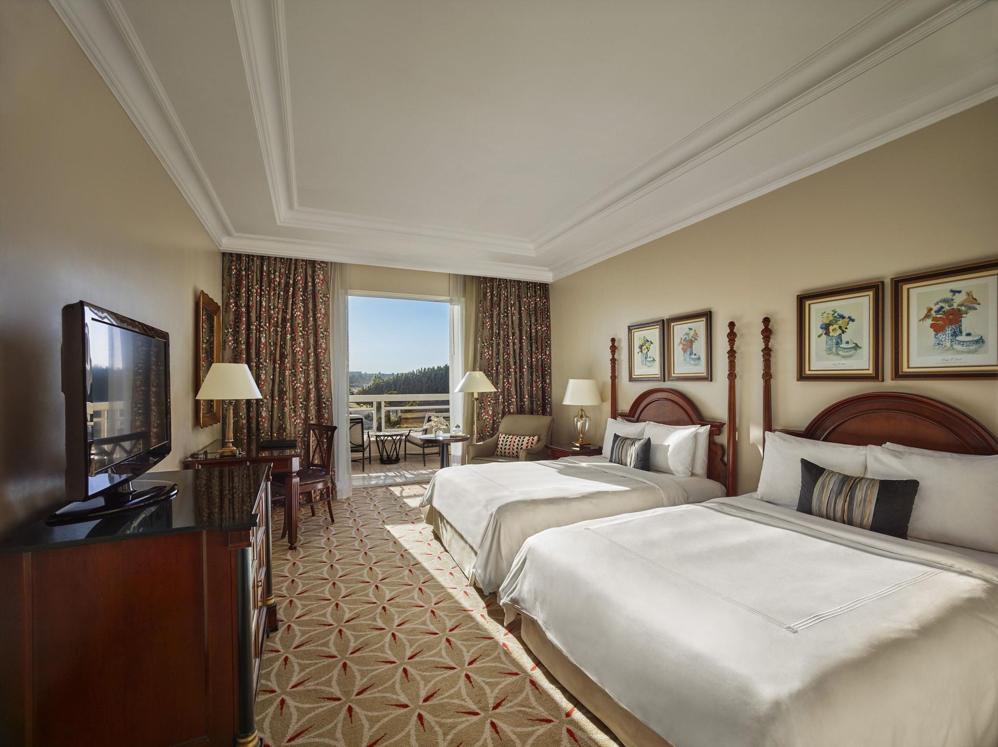 Quadruple Deluxe with Views