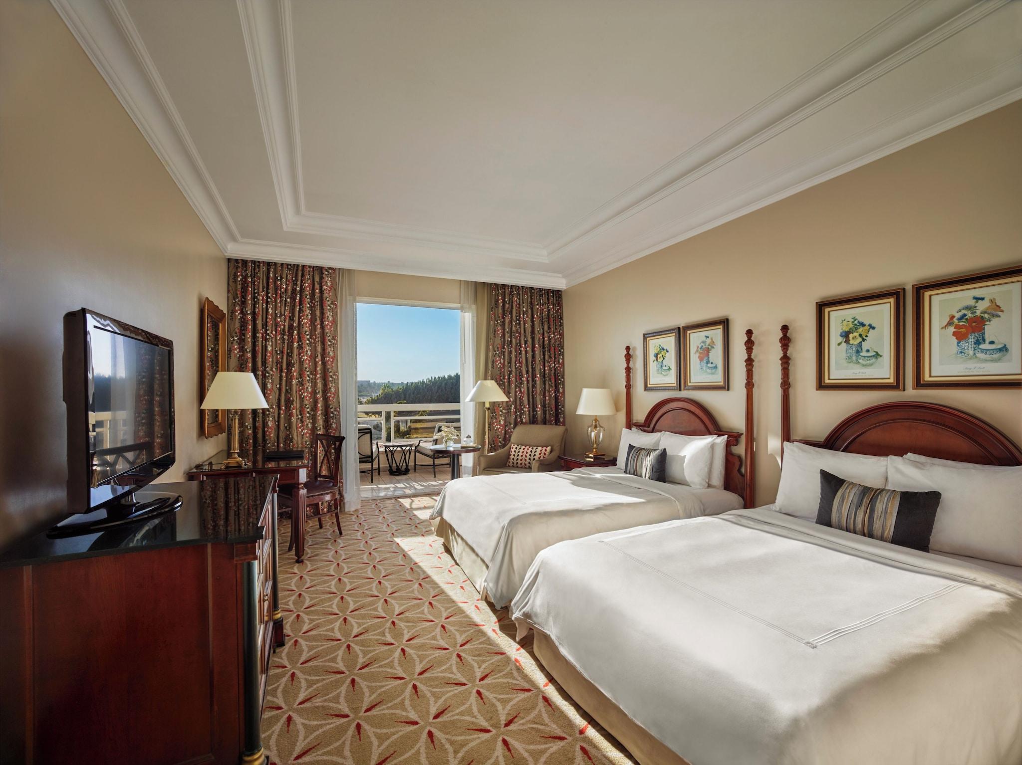 Quadruple Deluxe with Views