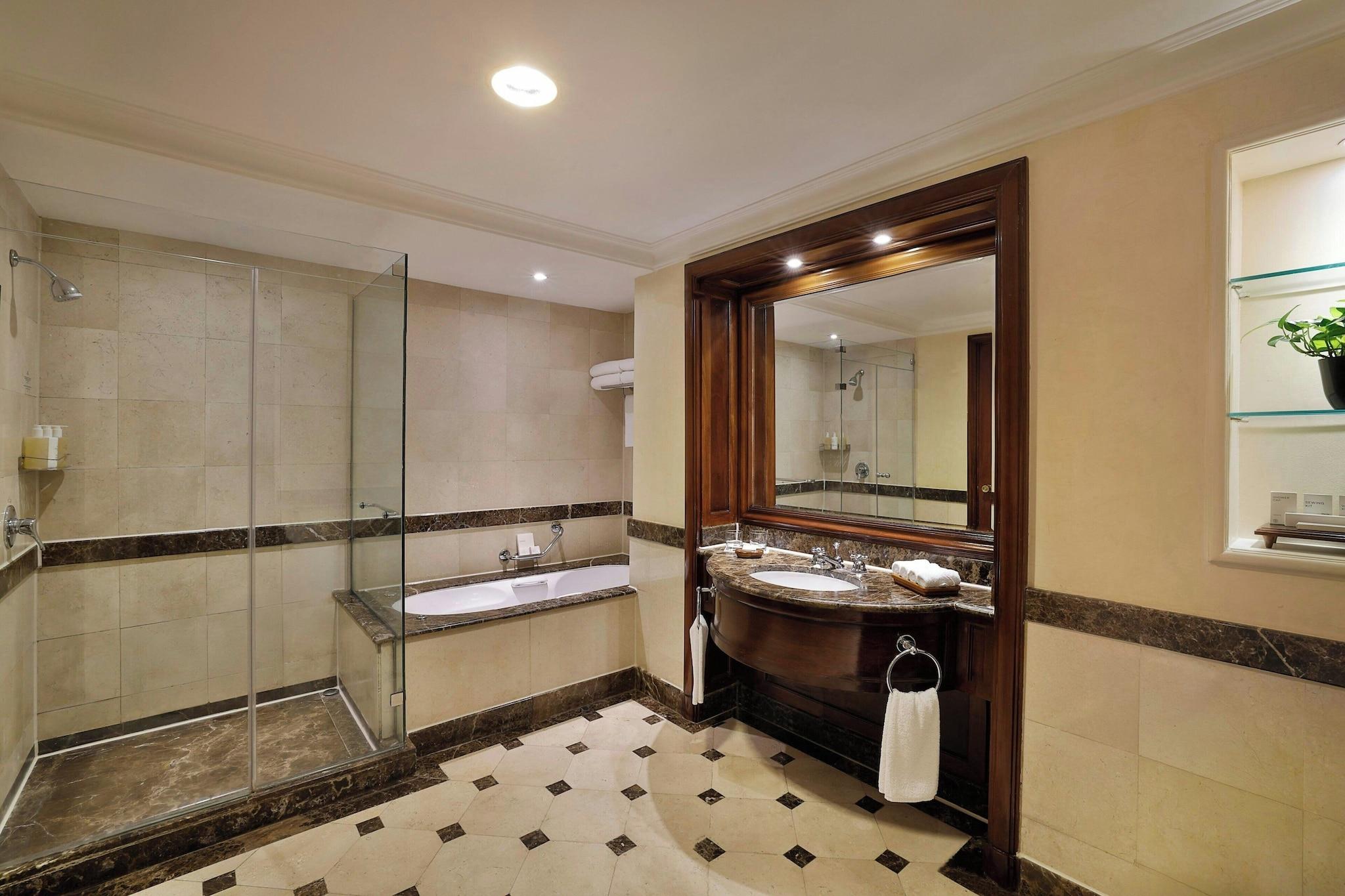 Junior Suite One Bedroom with Views