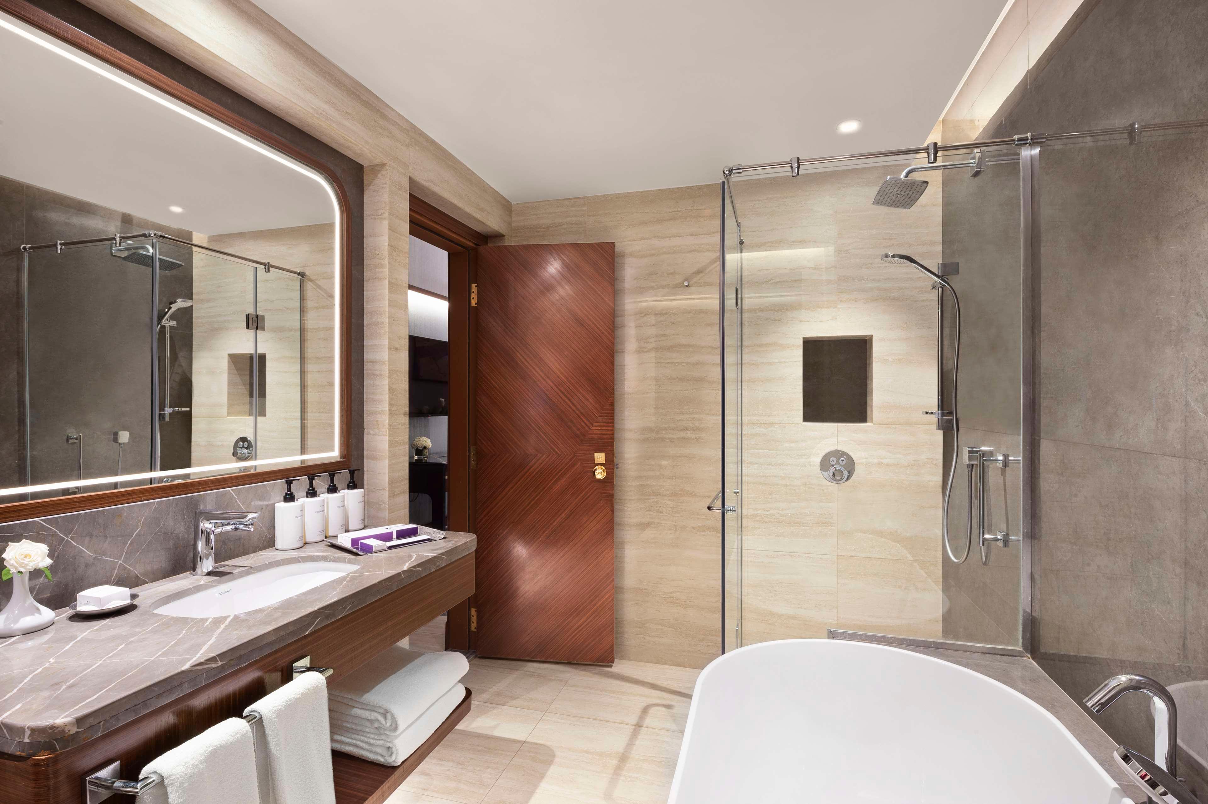 Room Superior King Bed