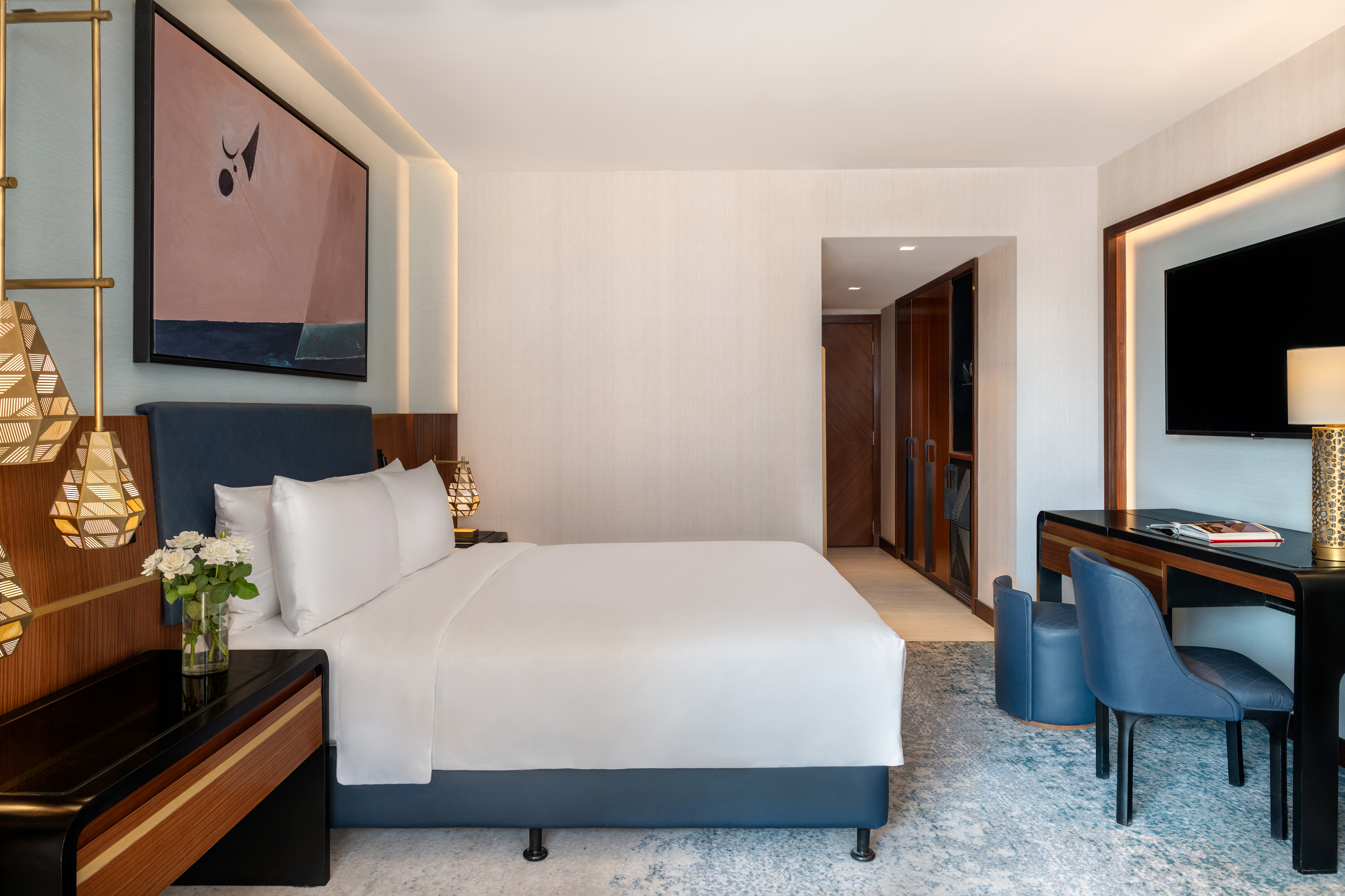 Double Deluxe King Bed